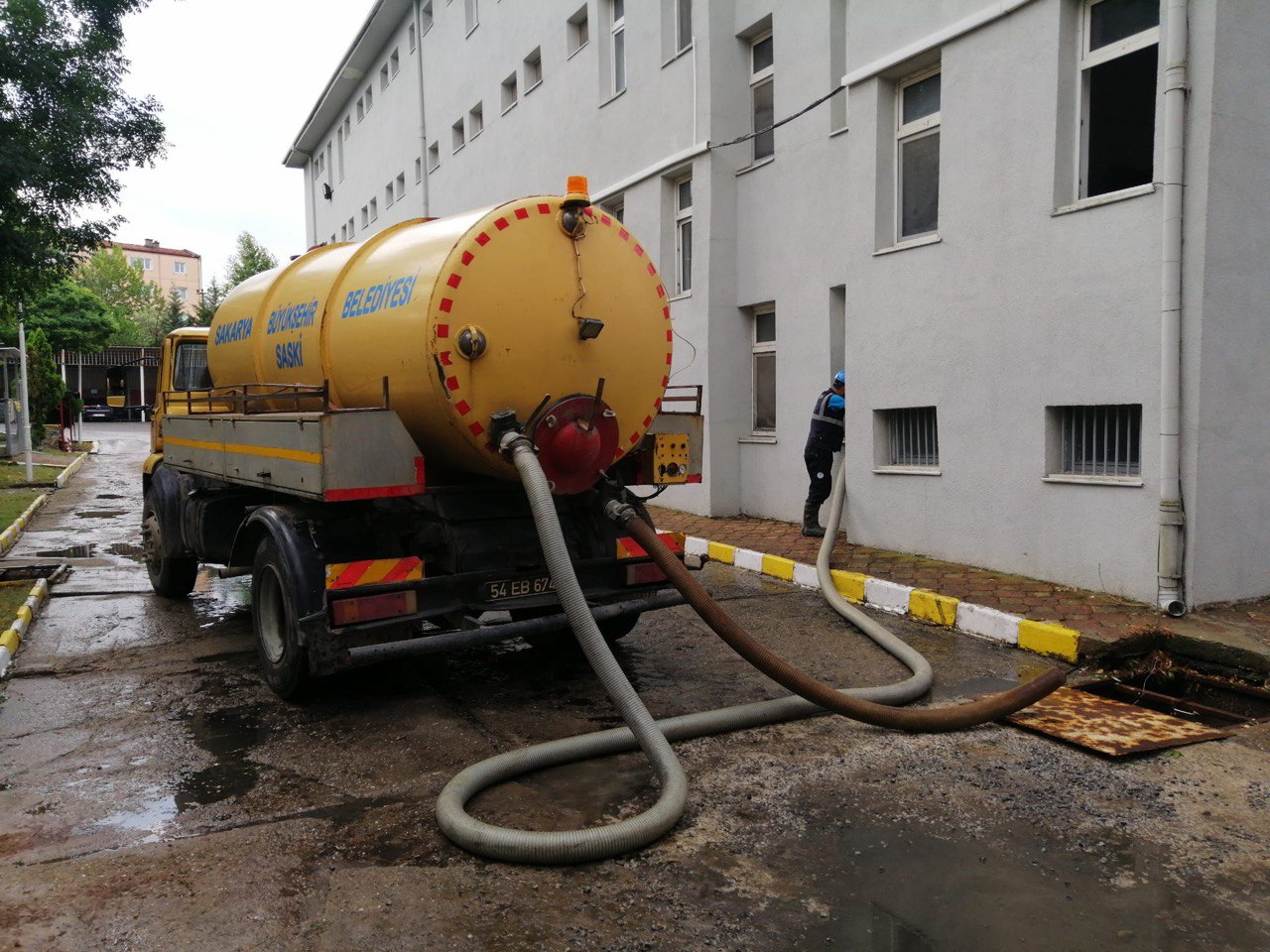 Büyükşehir anında müdahale ile olumsuzlukların önüne geçti