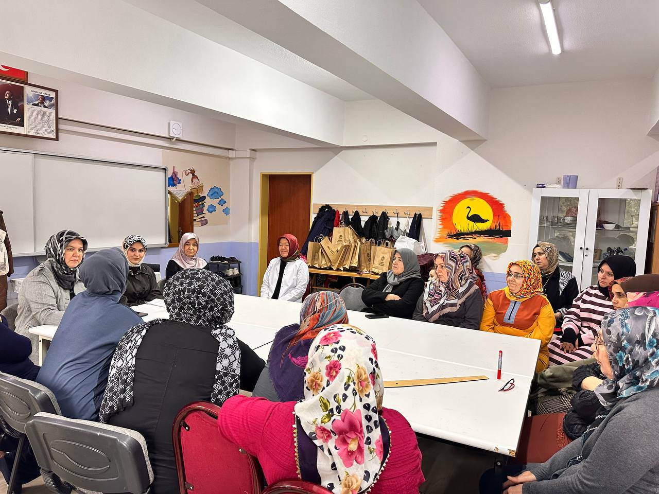 Büyükşehir’in uzmanları kırsalda “Kadın Kadına” projesi için sahaya indi