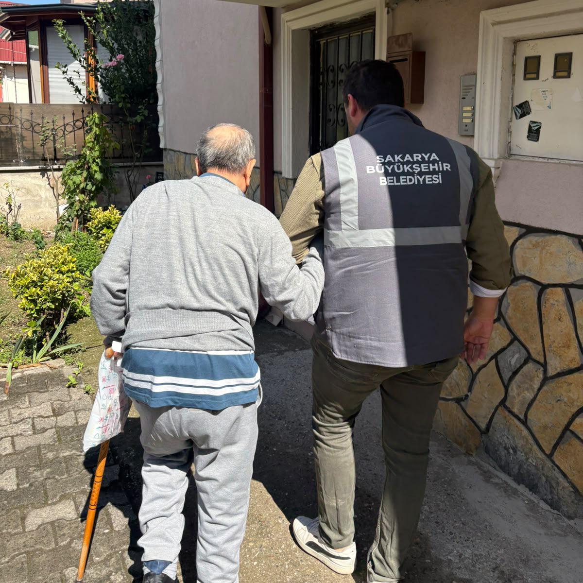 Yaşlılar gününde YADEM’den güçlü mesaj: 16 ilçede yaşlılarımızın yanındayız