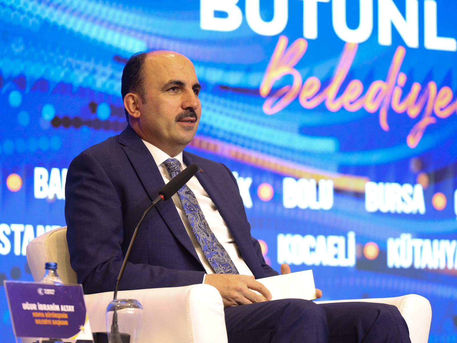 16 şehir, 111 belediye başkanıyla AK Parti’nin hizmet neferleri Sakarya’da