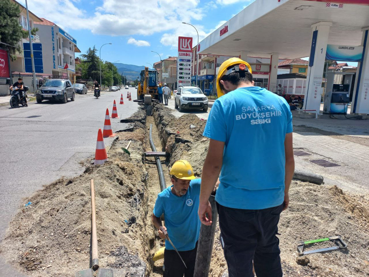 Geyve Konyalı Alibey Caddesi’nin içmesuyu altyapısı yenileniyor