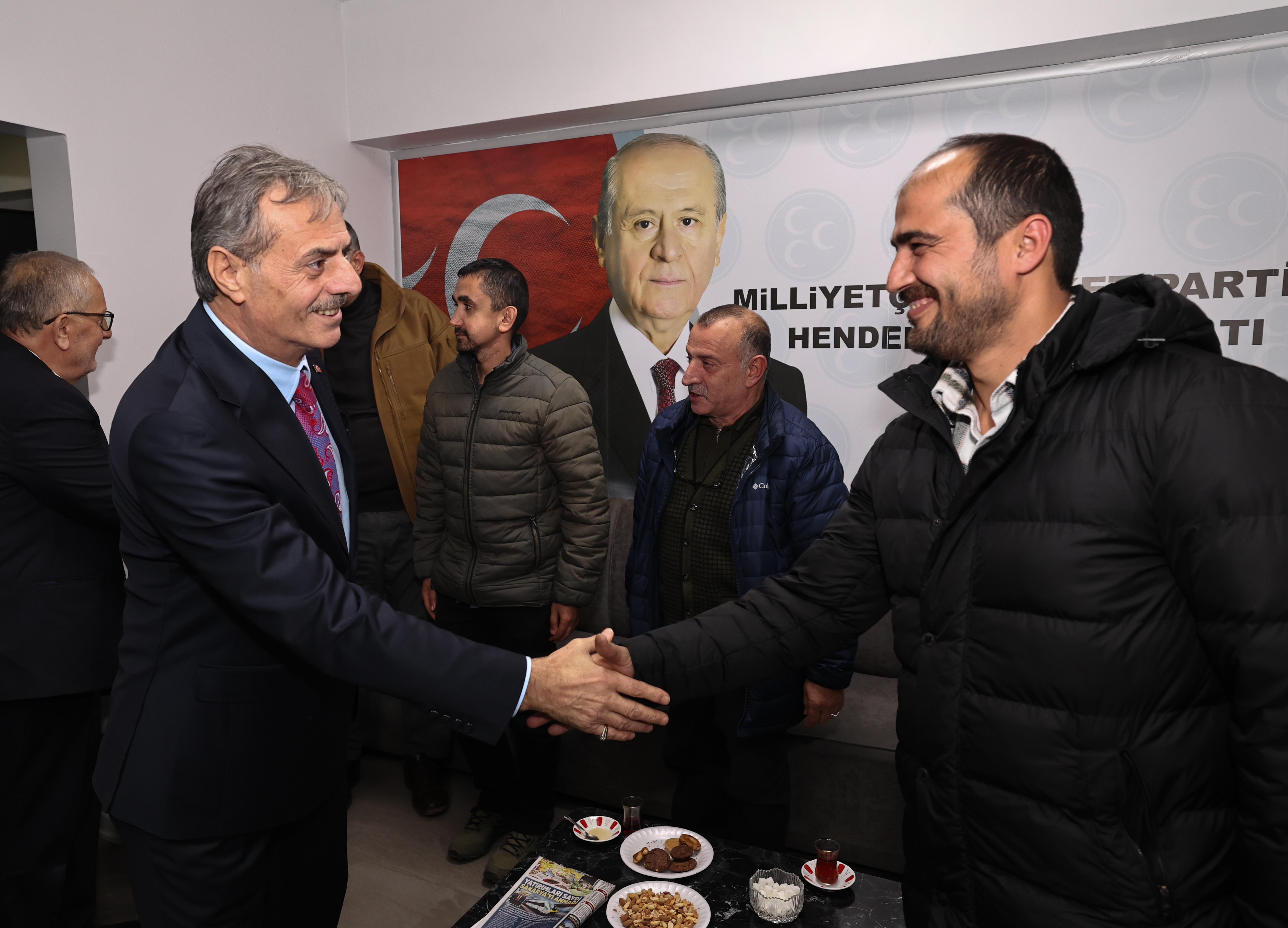Yusuf Alemdar Akyazı ve Hendek’i adım adım gezdi: “Verdiğimiz her sözün arkasındayız”