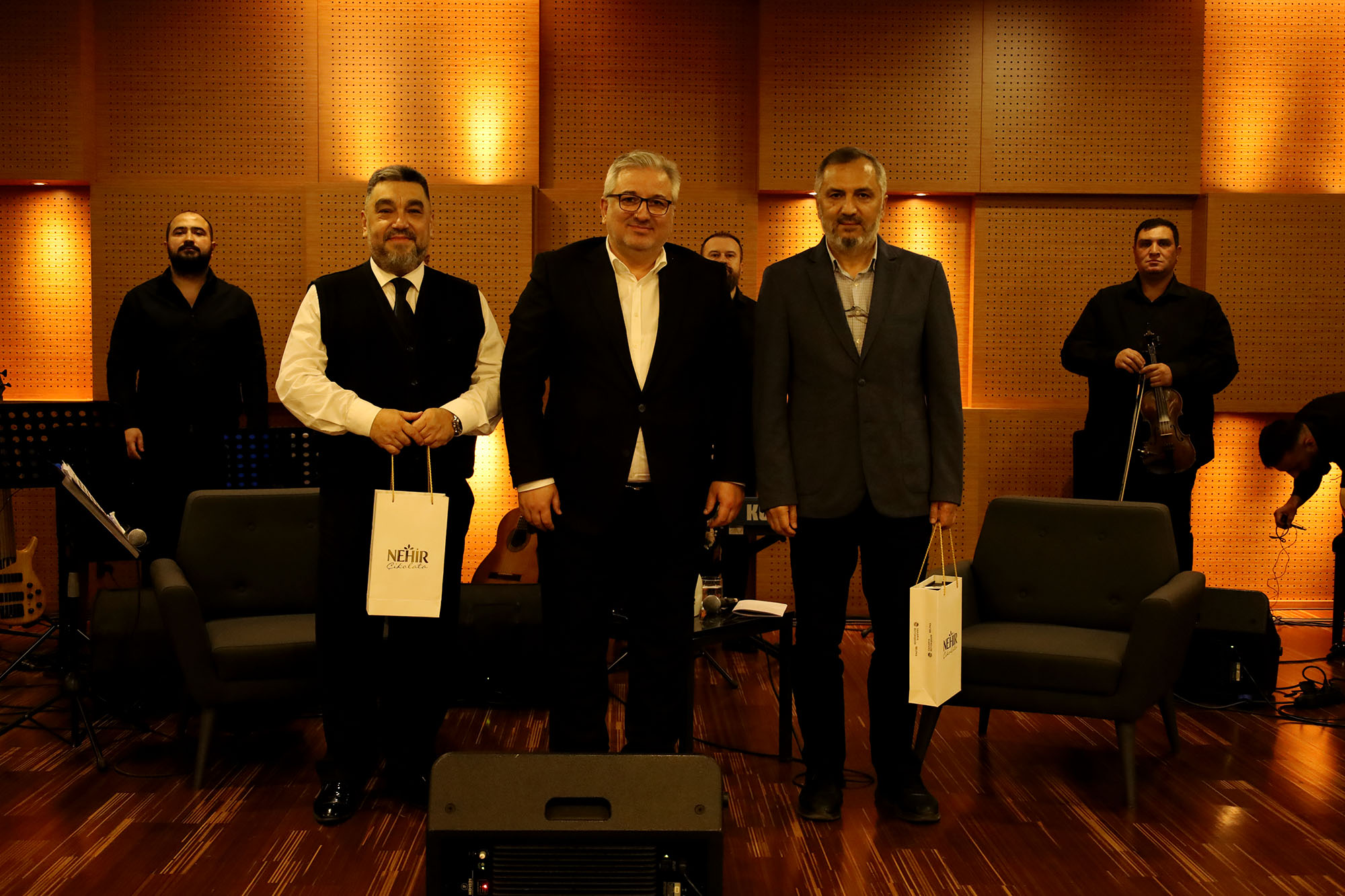 Vuslatın 751. yıl dönümünde yüreklere dokunan program: Mevlevi tınıları ile Mevlana’nın aşkı gönüllere dokundu