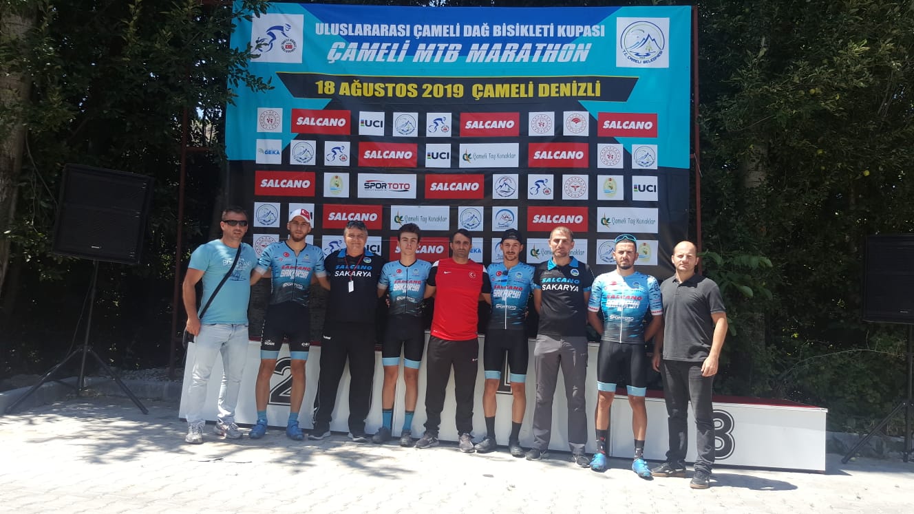 Büyükşehirli sporcular Denizli’de kürsüde