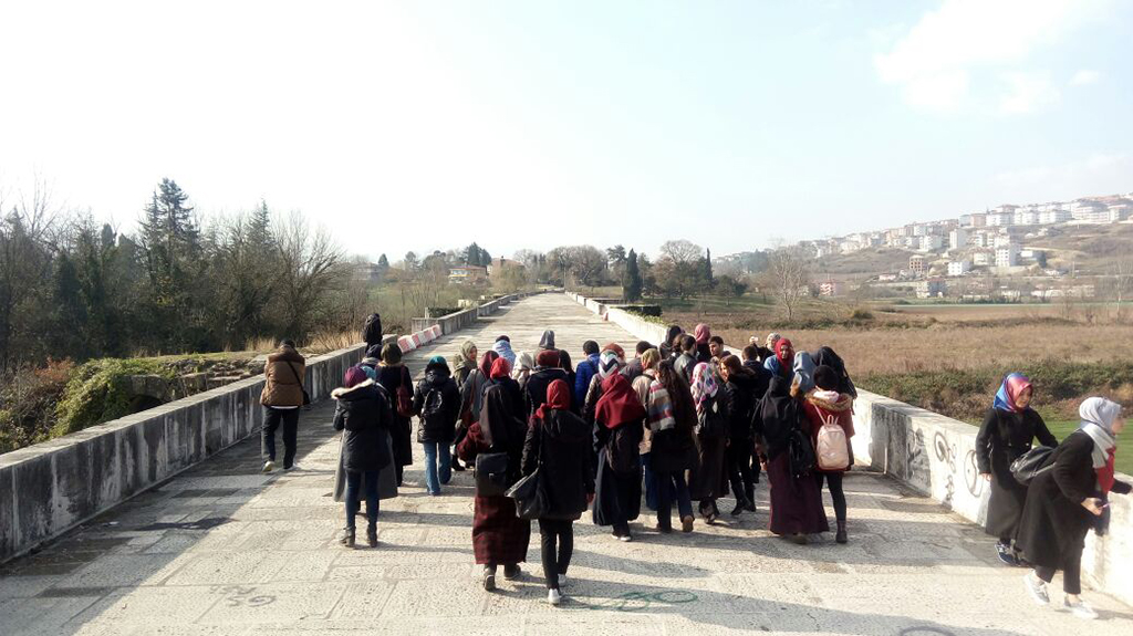 Tarihi mekanları yerinde gördüler