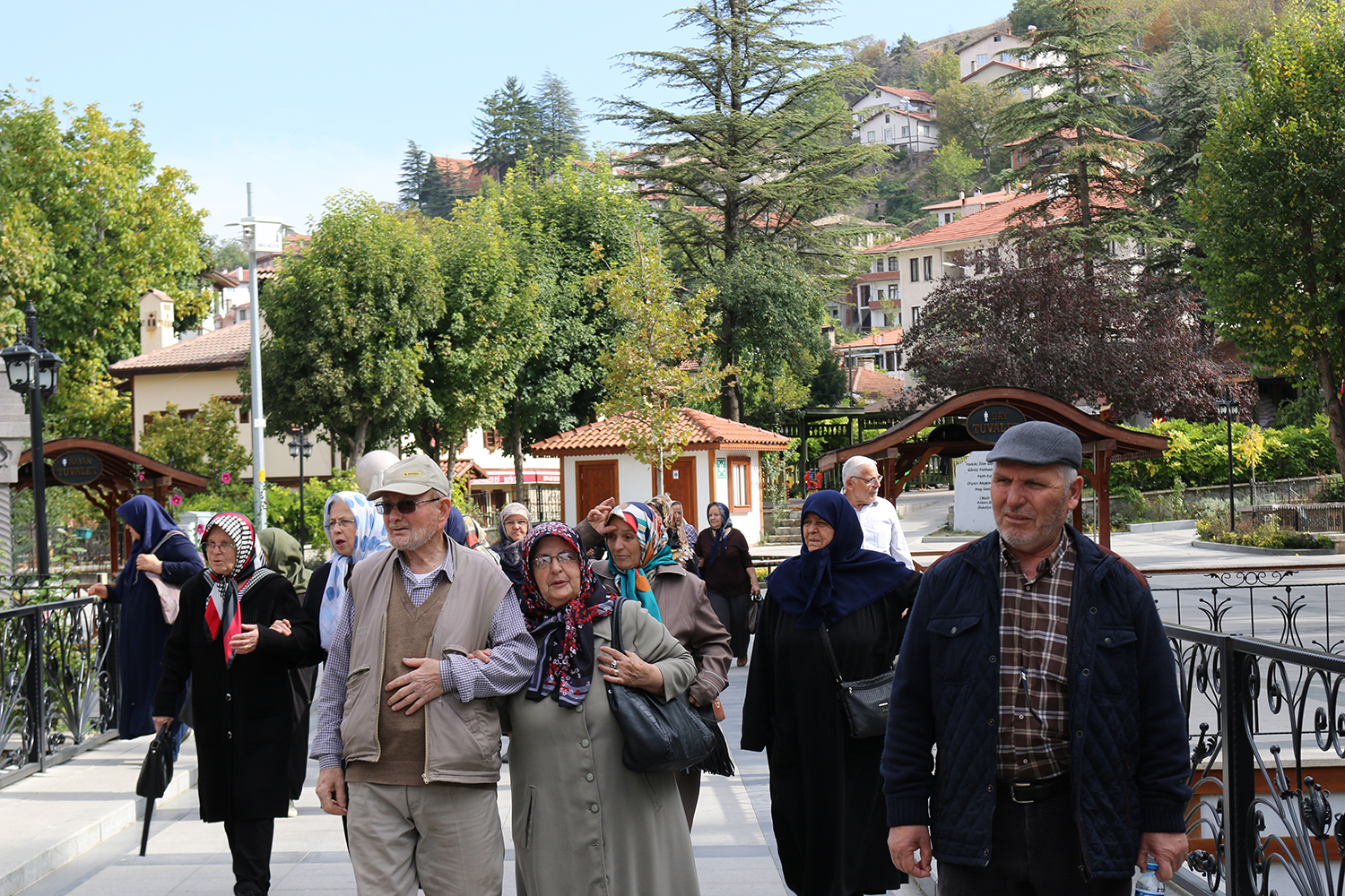 Yaşlılar Göynük’te tarihi yolculuğa çıktı