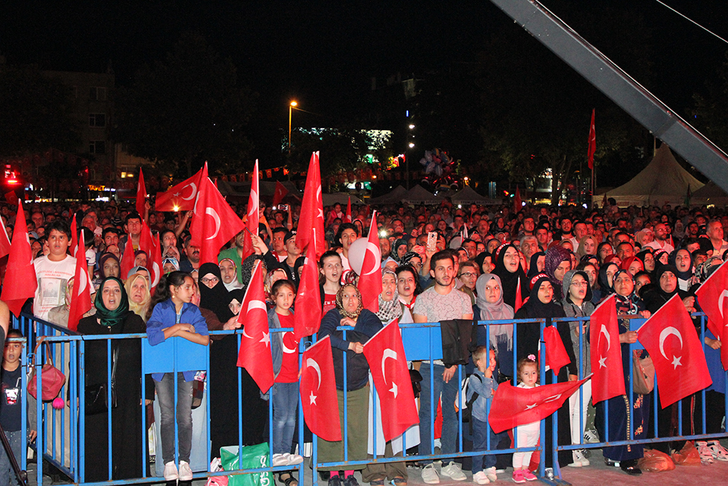 “15 Temmuz milletimizin kahramanlık destanı yazdığı gecedir”