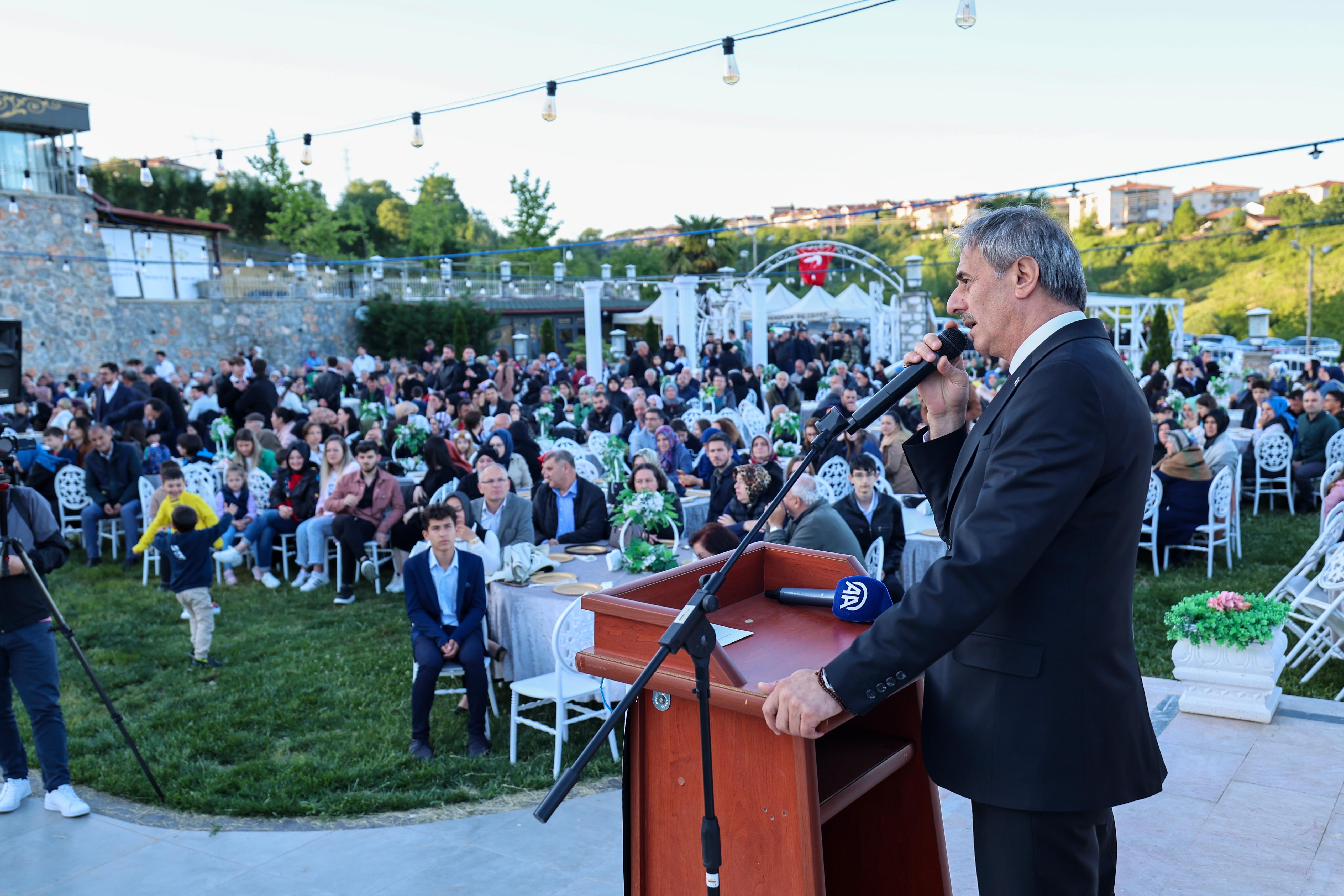 “Her renk ve kültürün zenginlik kattığı Sakarya’da birlikteliği güçlendireceğiz”