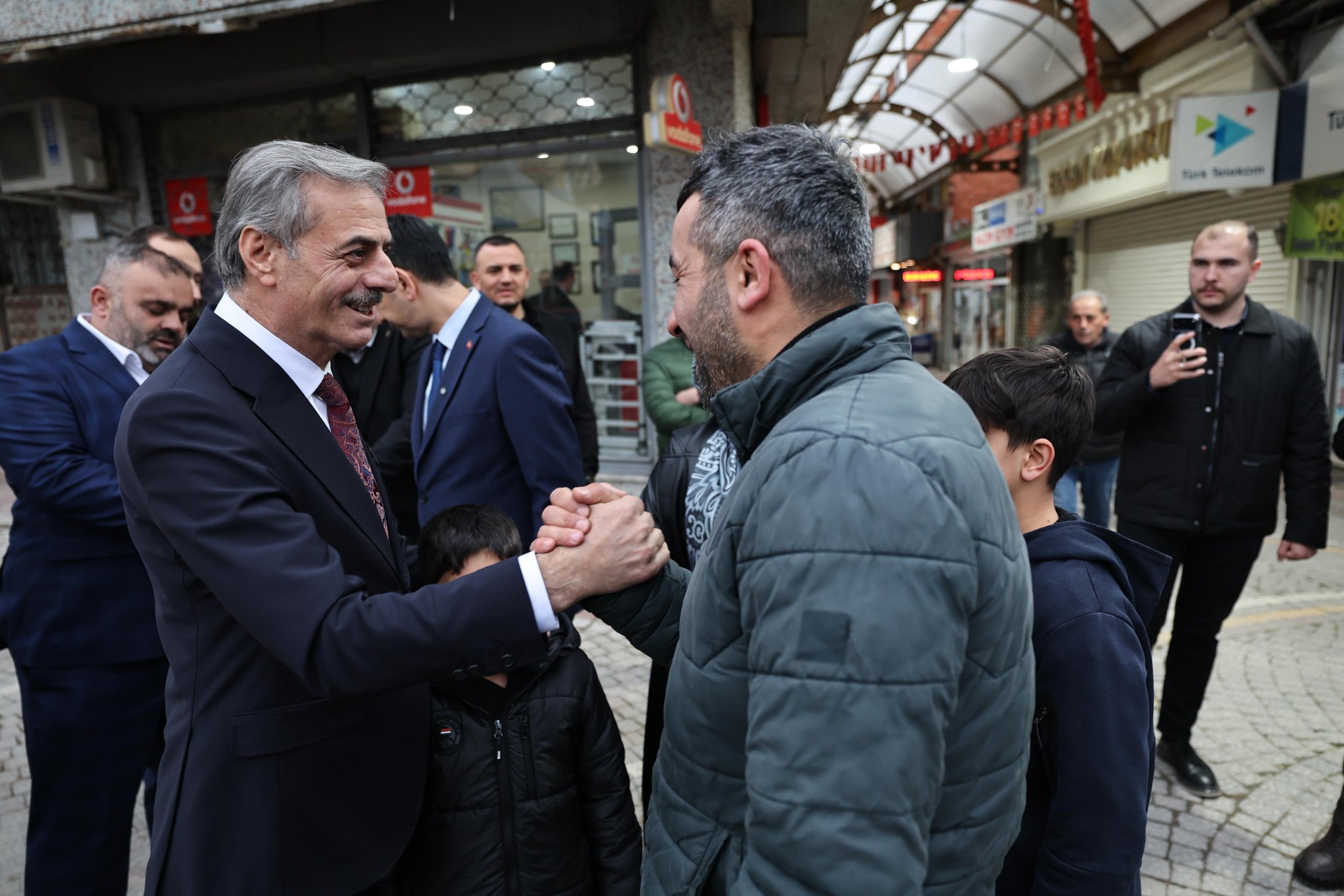 “Pamukova’da yeni bir meydan projesini hayata geçiriyoruz”