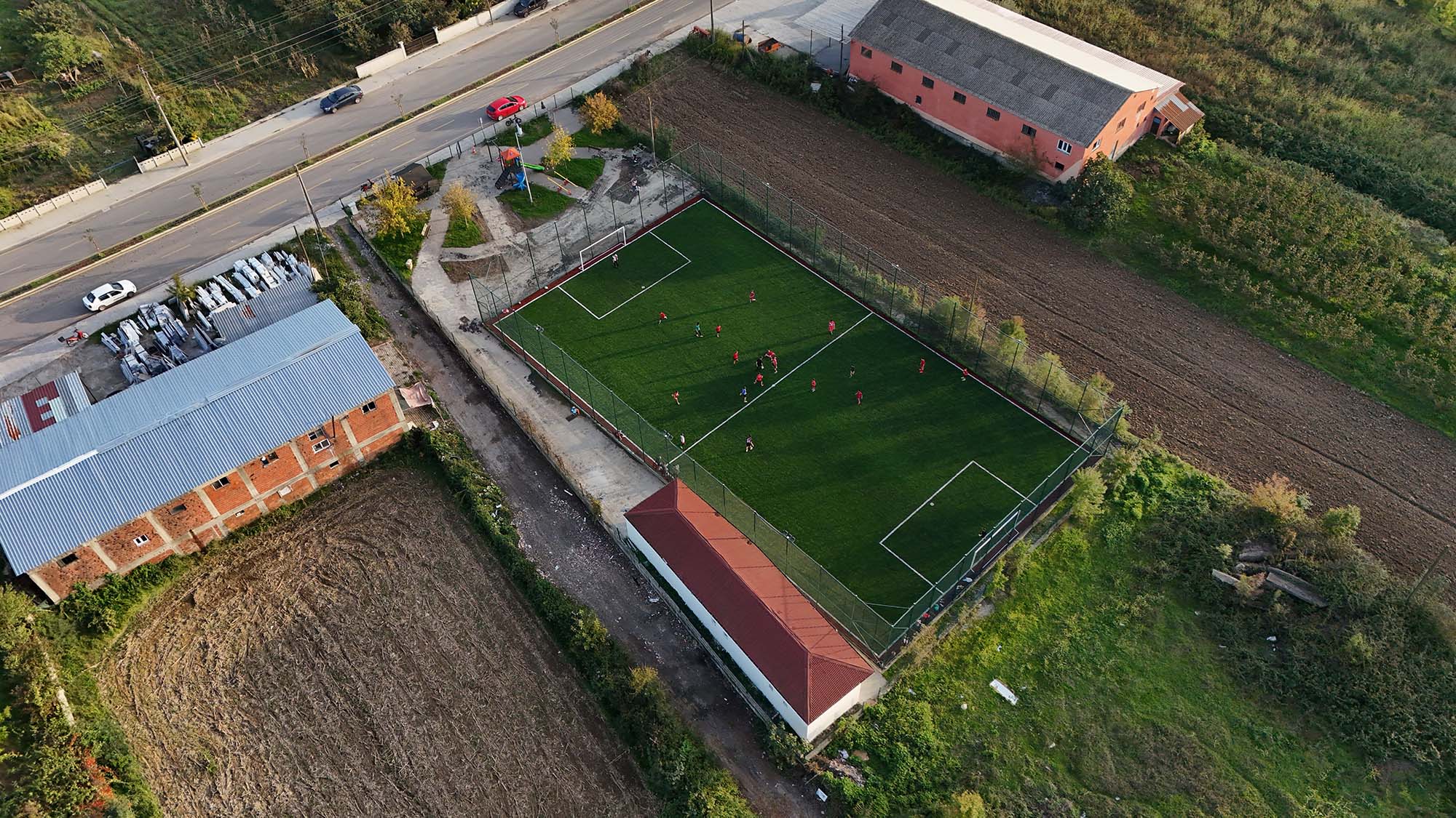 Karasu Limandere yeni spor tesisine kavuştu