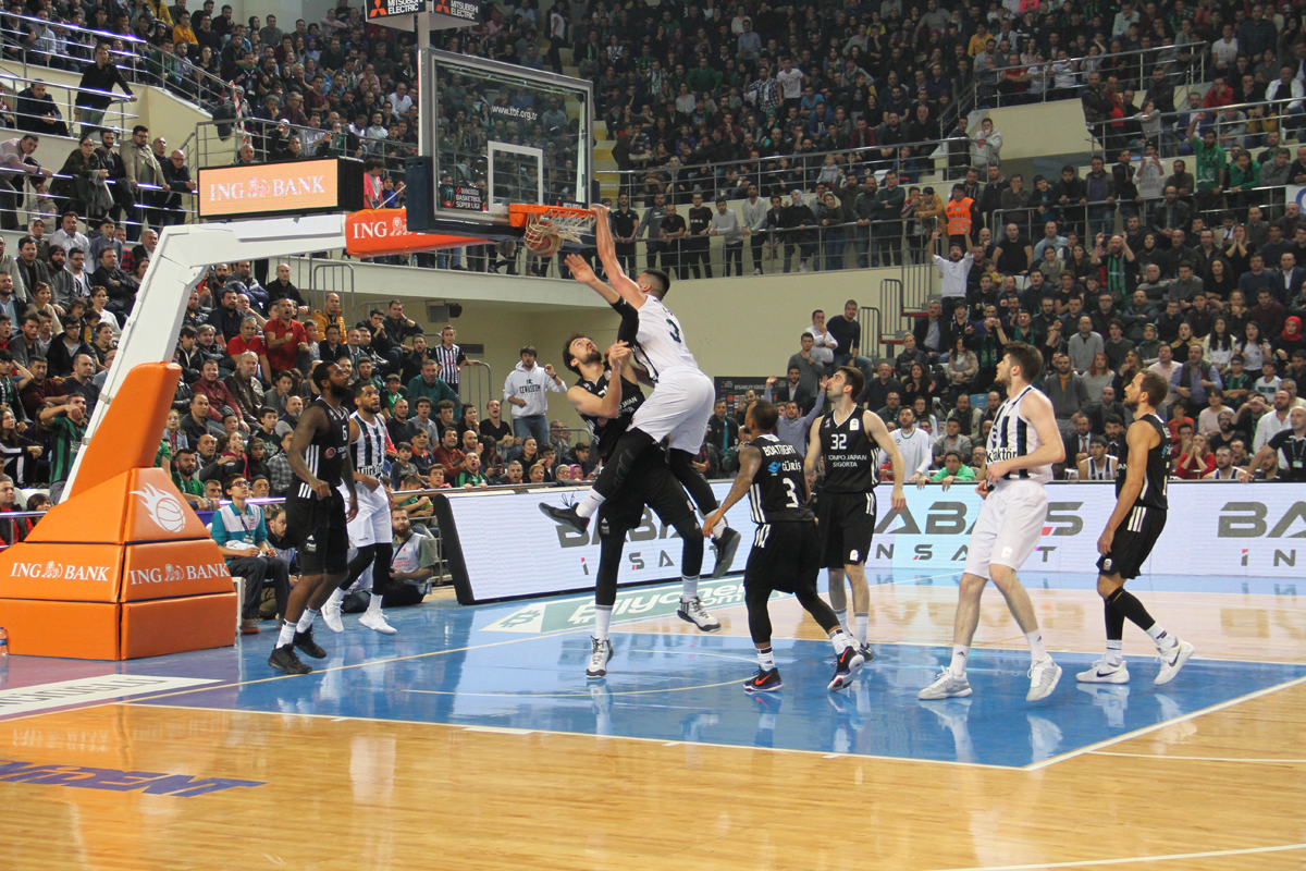 Büyükşehir Anadolu Efes’e konuk oluyor
