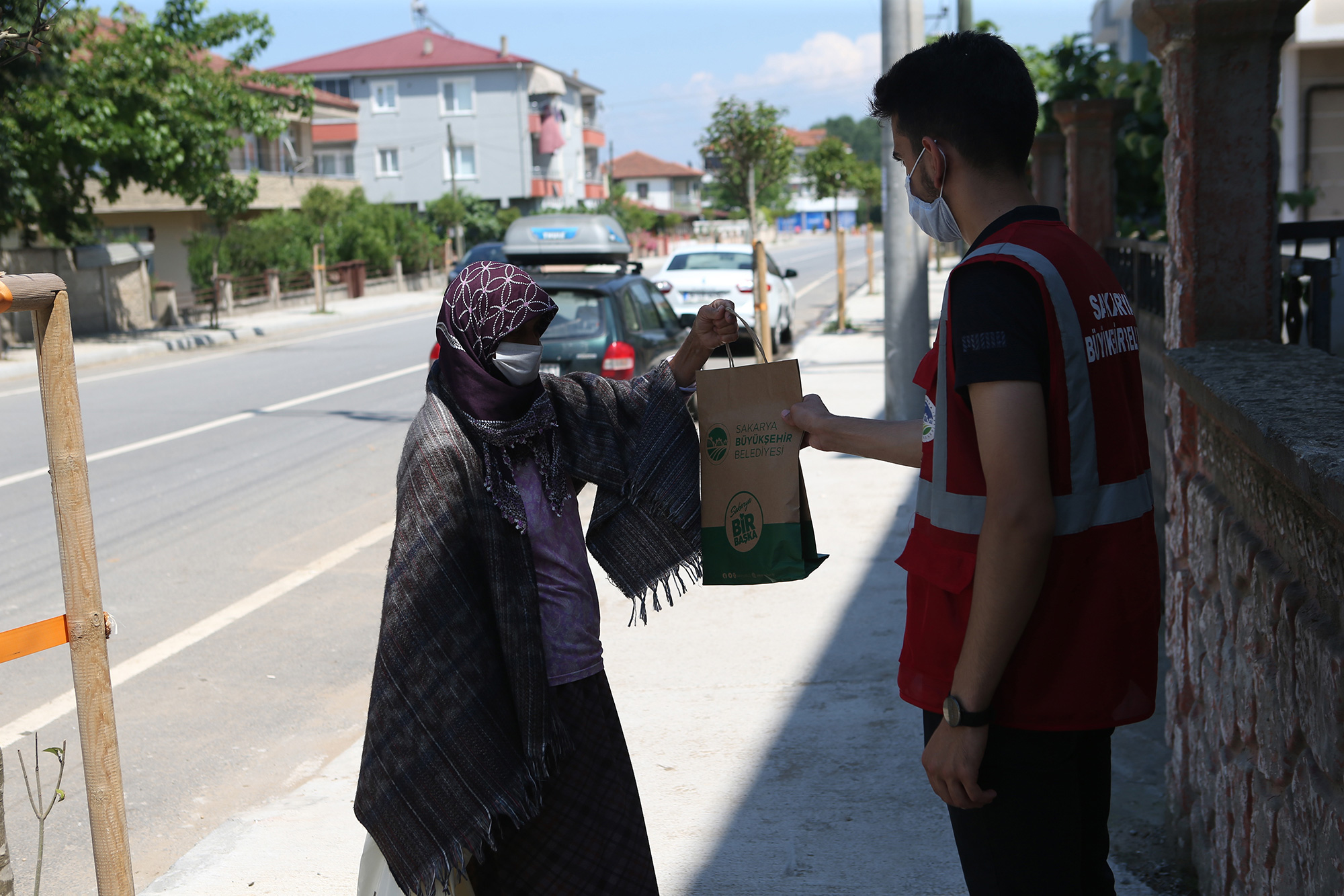 Salgın destek paketleri vatandaşlara ulaşıyor