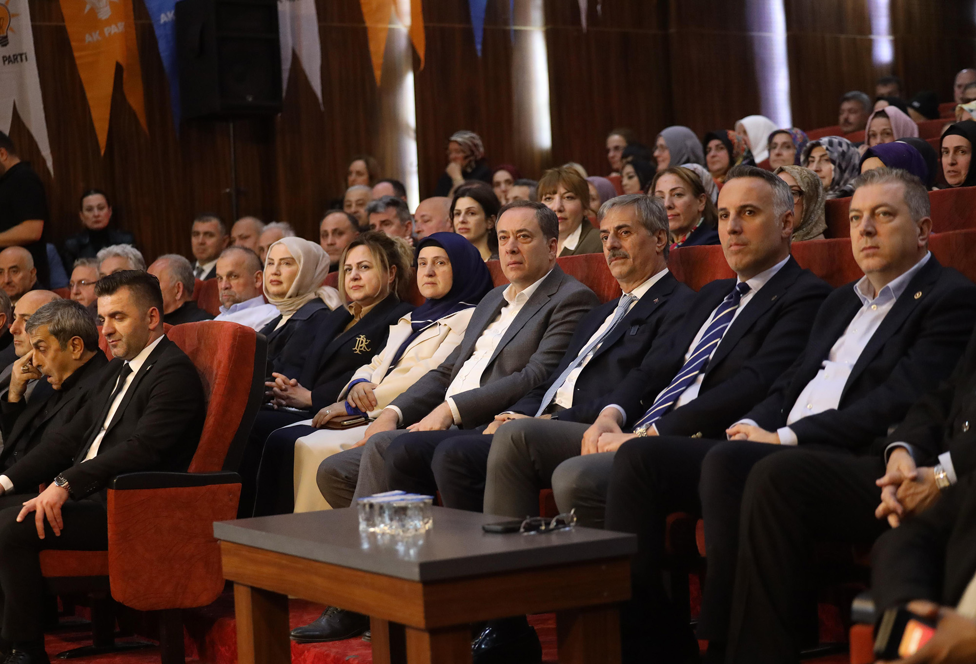  “Şehri geleceğe taşıyacak adımları hep birlikte atıyoruz”