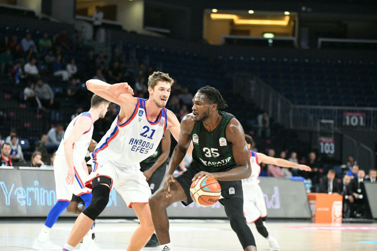 Büyükşehir Efes’i İstanbul’da devirdi