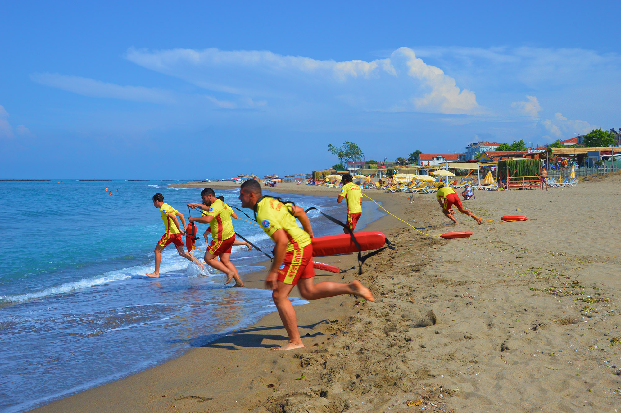 Büyükşehir’den tatilcilere önemli uyarı “500’e yakın çocuk sahilde kayboldu”