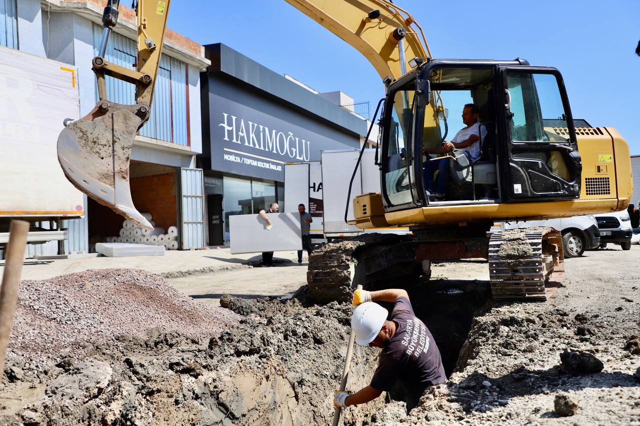 Büyükşehir güçlü altyapı ağını Serdivan’da genişletiyor