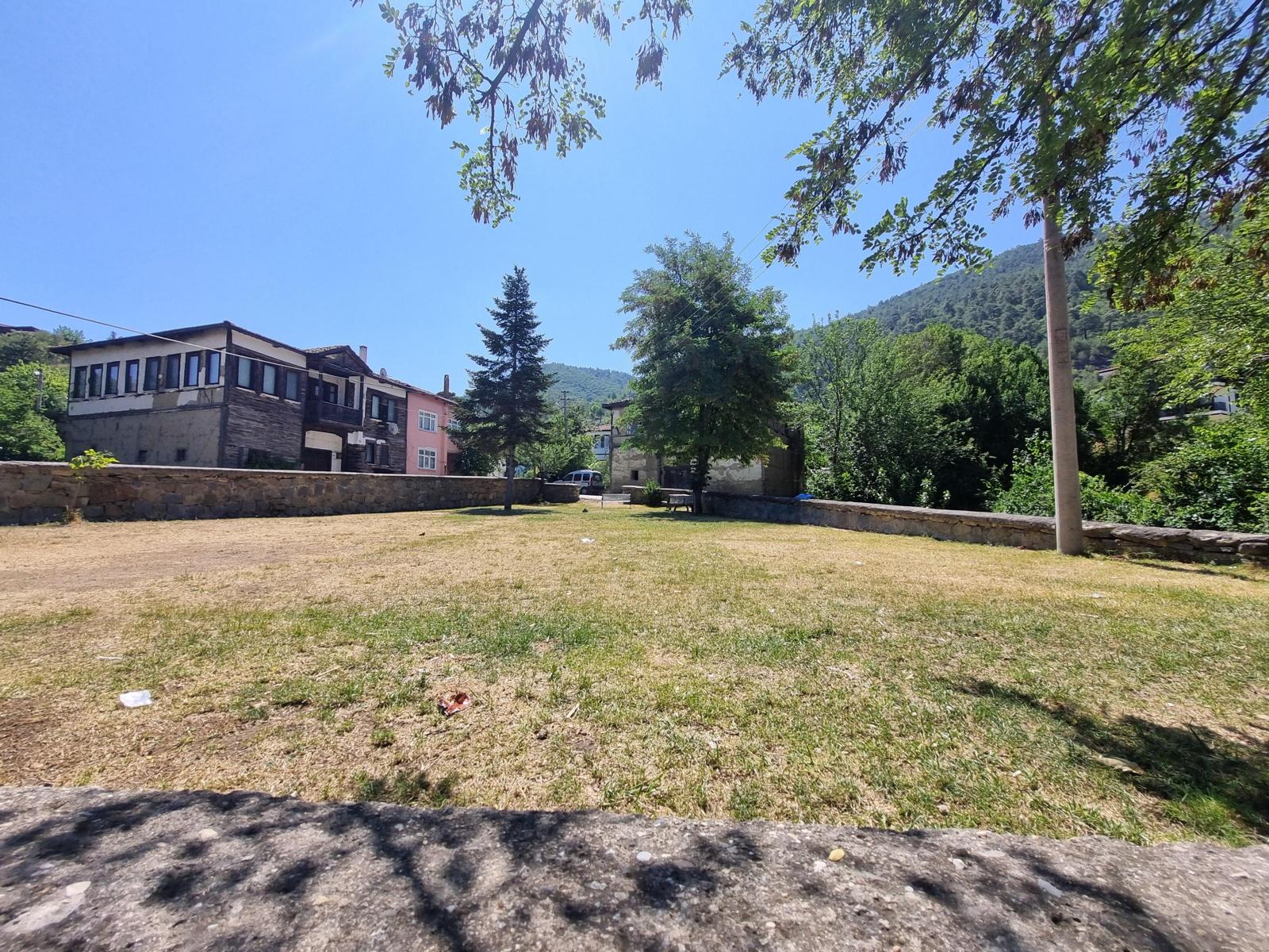 Taraklı’da Tarihi Çınar ve Şehit Mehmet Nuri Kocabıyık Parkı yeniden hayat buluyor