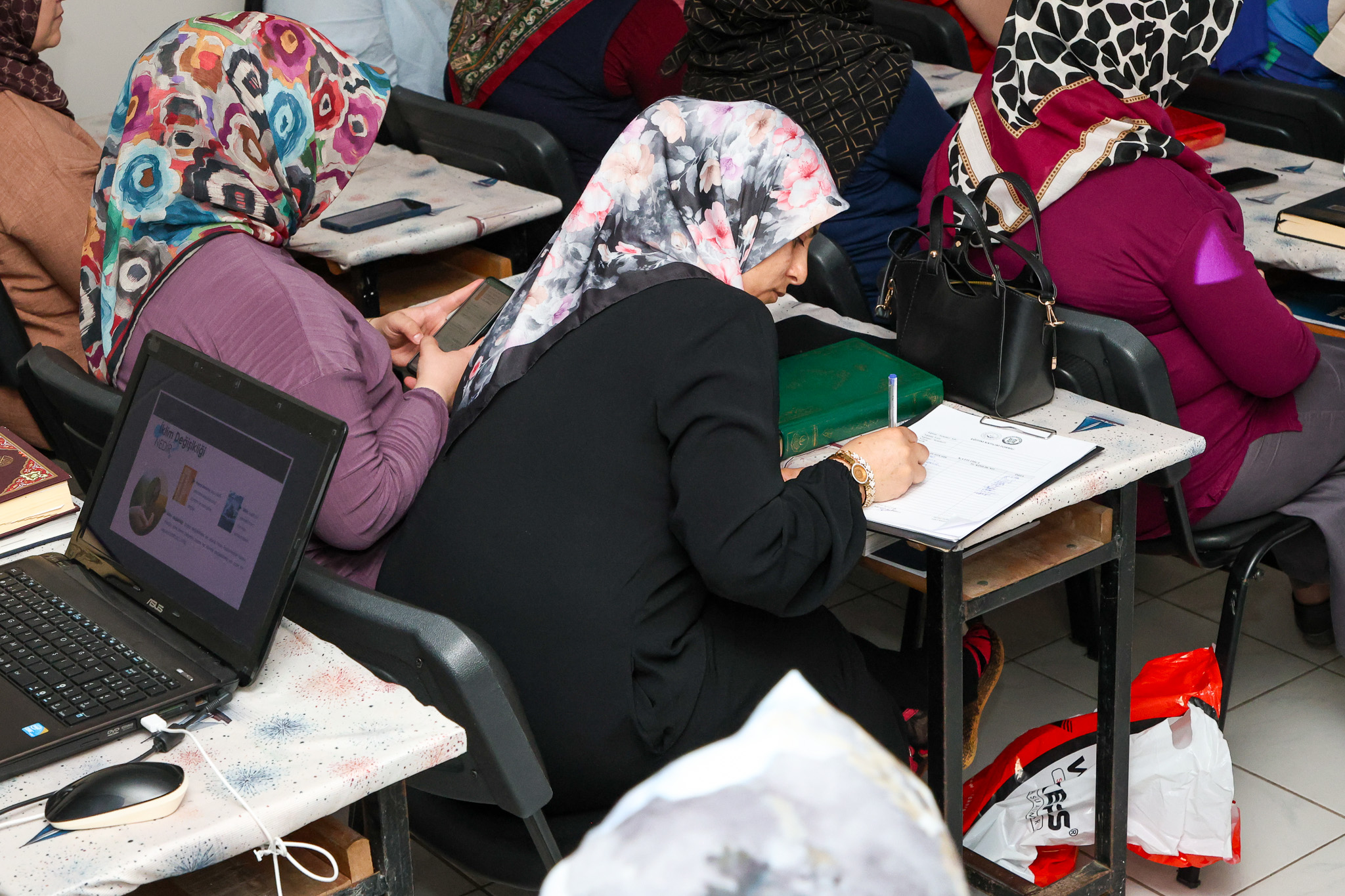 SASKİ, Kaynarca’da suyun geleceği için evde tasarrufu anlattı