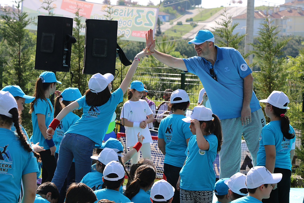 Çocuklar Macera Park’ta doyasıya eğlendi