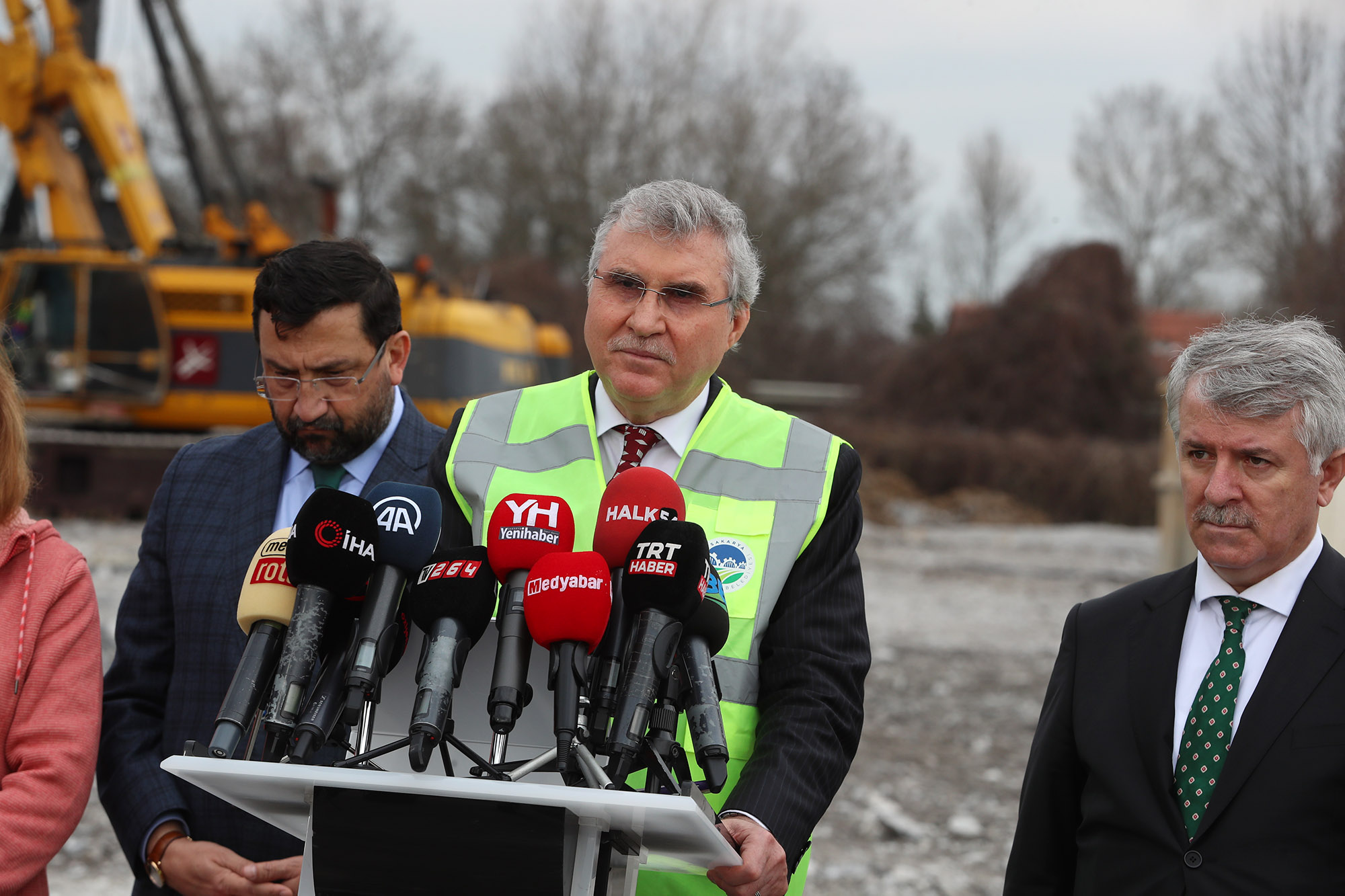 Ulaşıma ve lojistiğe nefes olacak proje: “Şehrin ana damarlarını otoyollara bağlıyoruz”