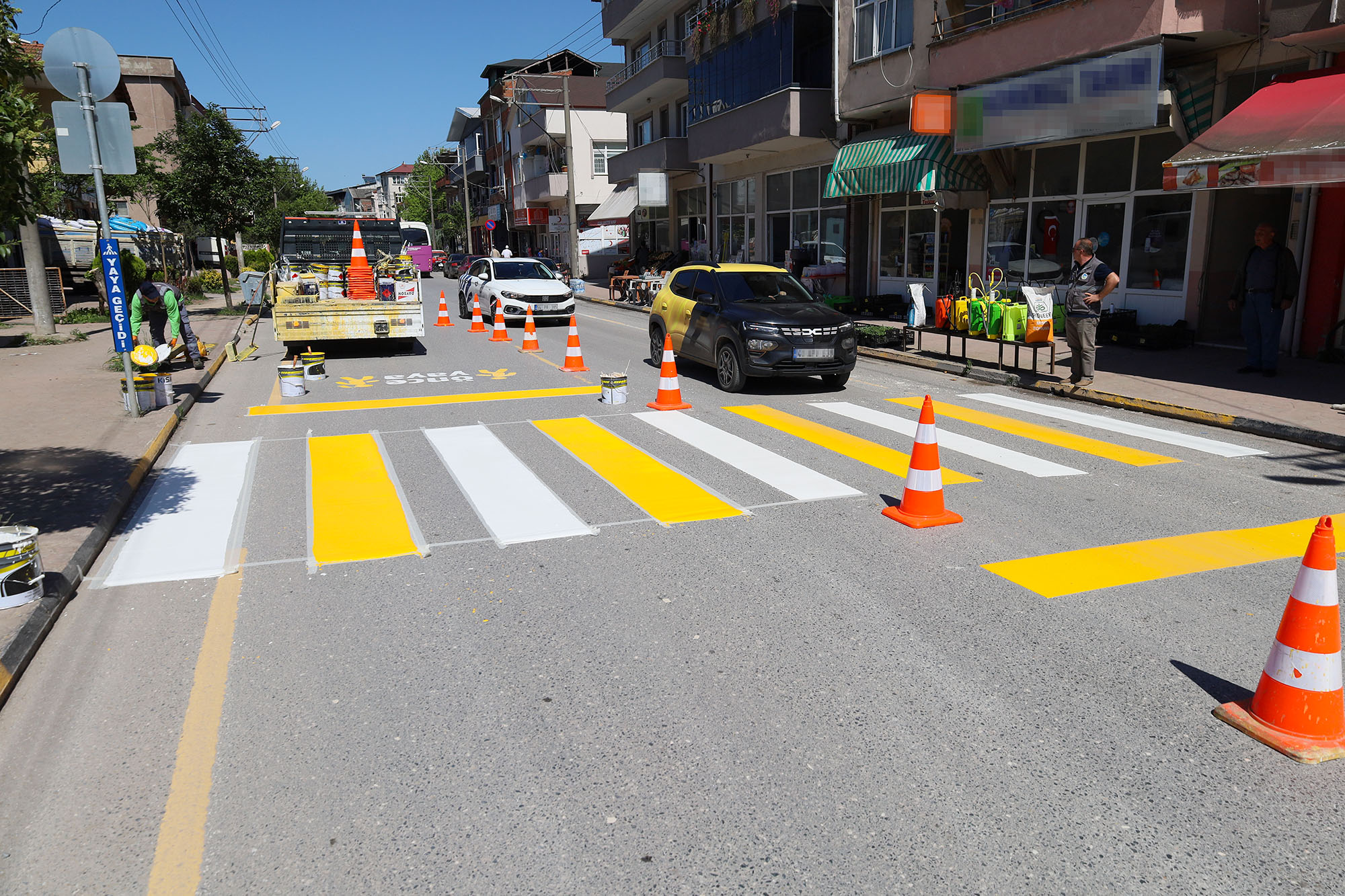 Trafikte yaya önceliği için geçitlerde yoğun çalışma