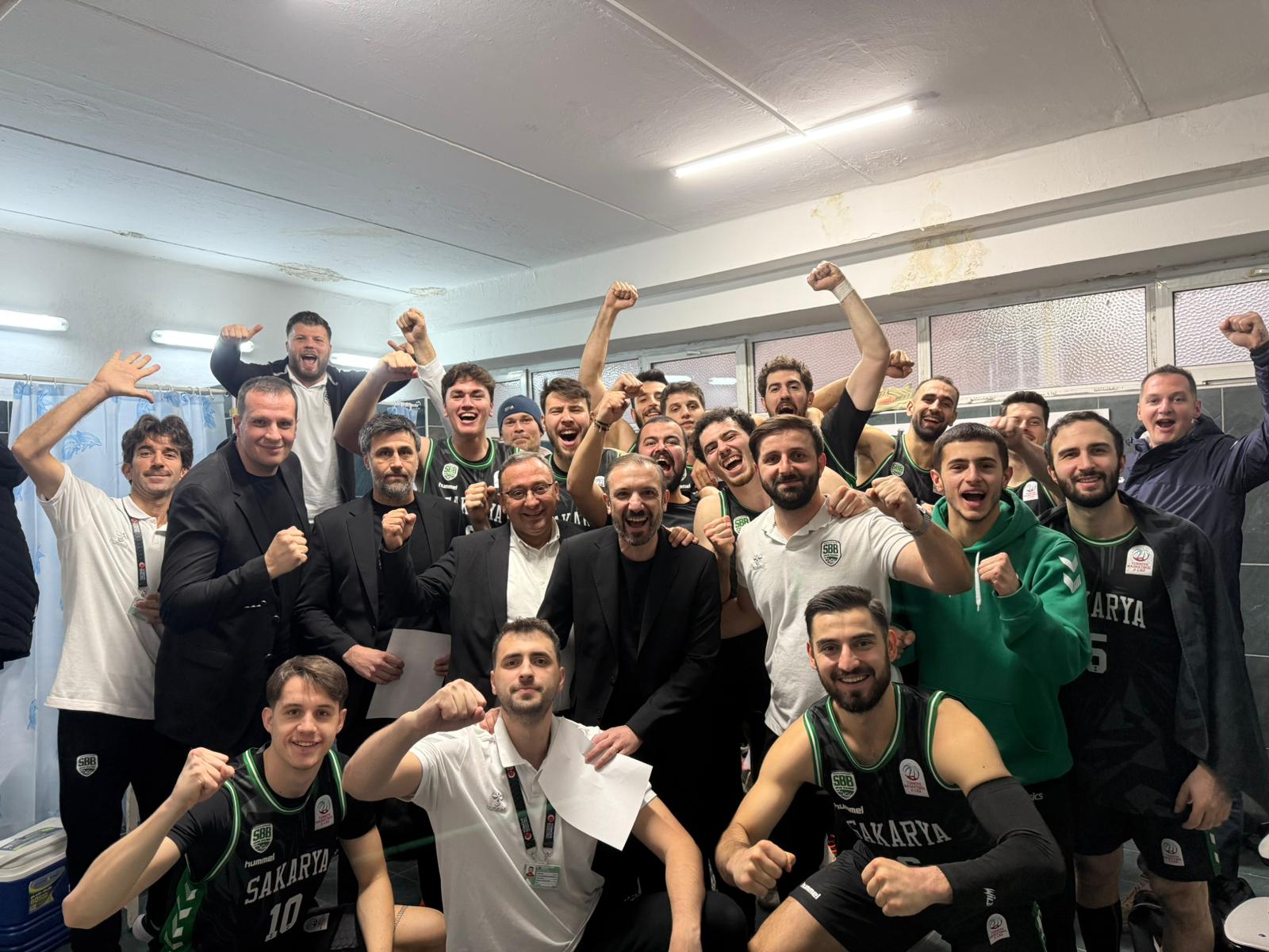 Namağlup Büyükşehir durmuyor: 10’uncu zaferlerini İstanbul’da aldılar