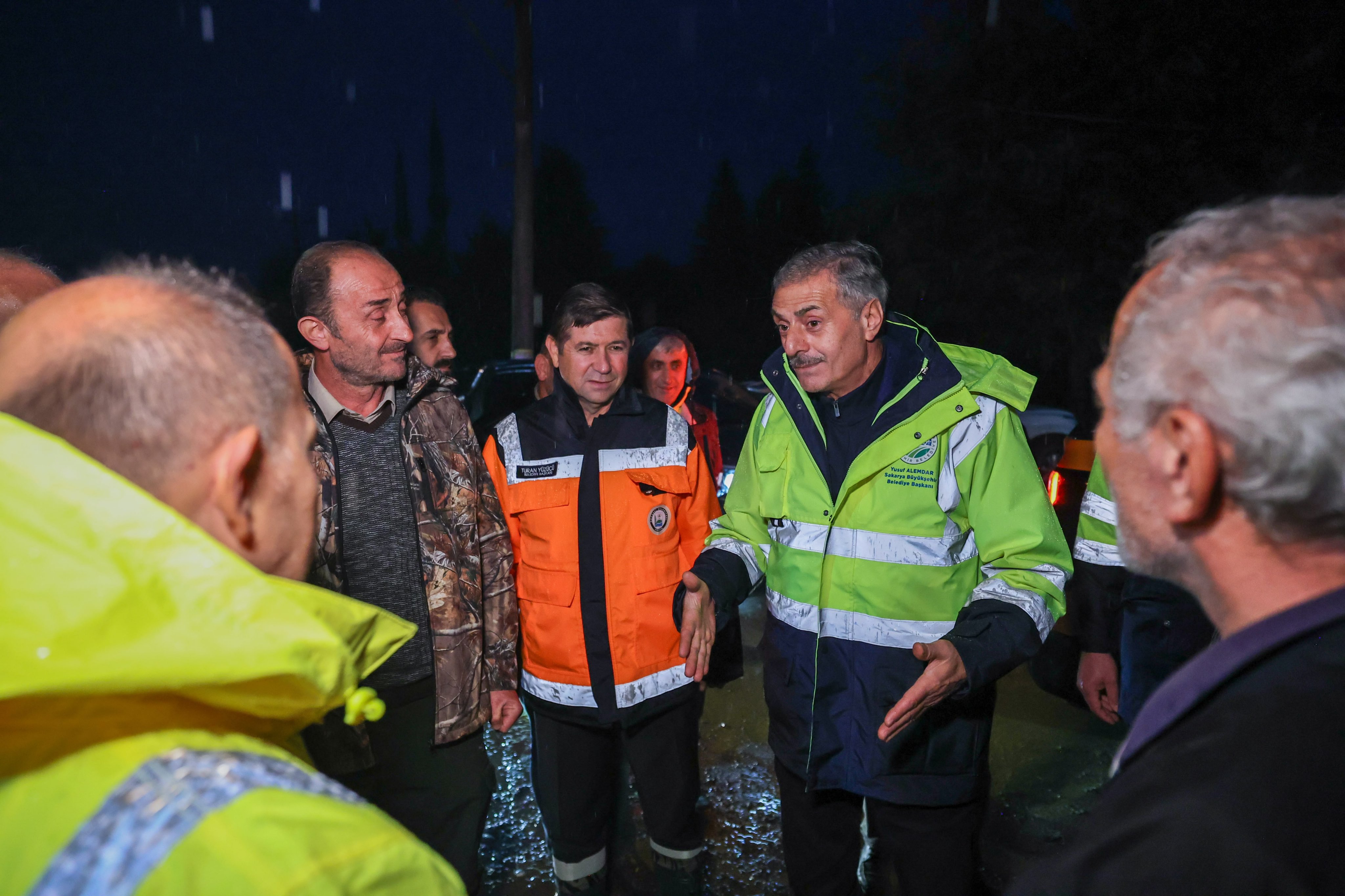 “İlk andan itibaren sahadayız, vatandaşlarımızın yanındayız”
