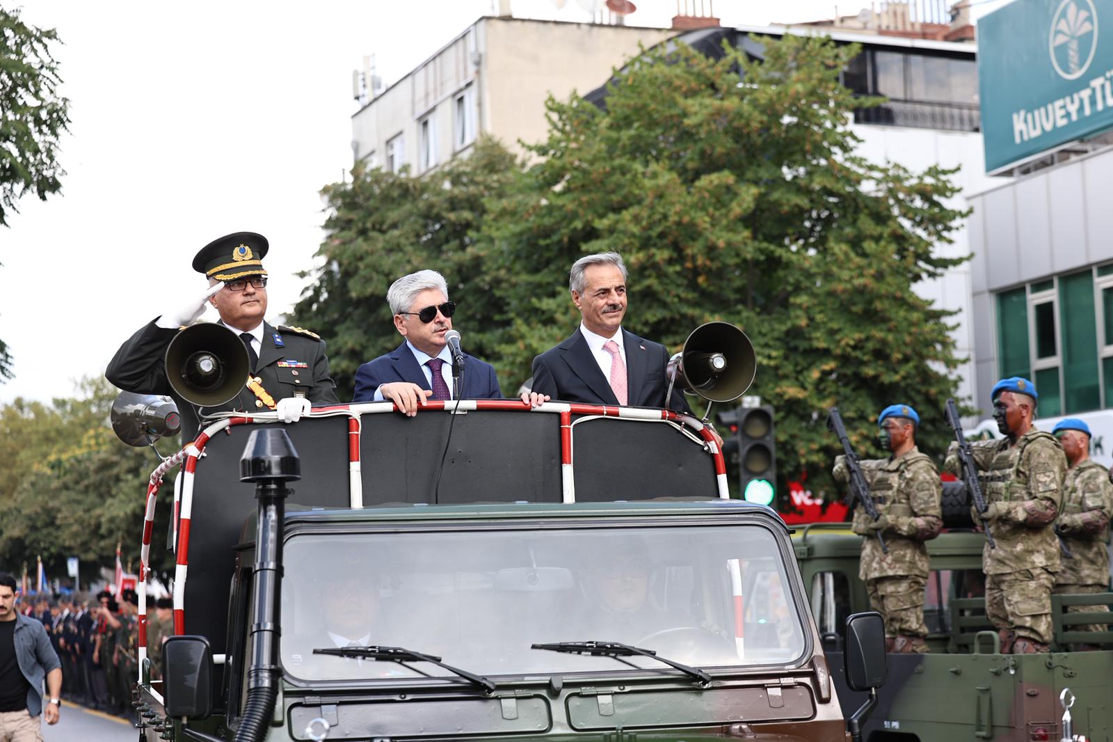 Alemdar, “Zafer coşkumuz ülkemizin dört bir yanında hiç eksilmesin”