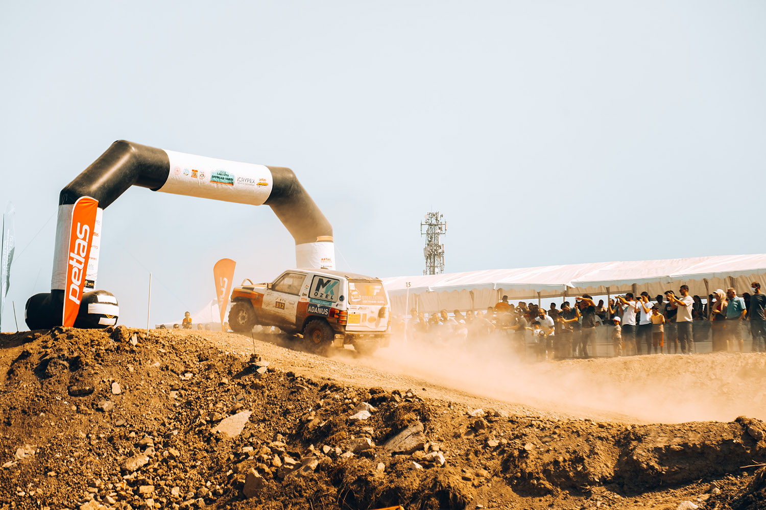 Spor Ada Tesisleri’nde Off-Road rüzgârı: Yarışların son etabı nefes kesiyor