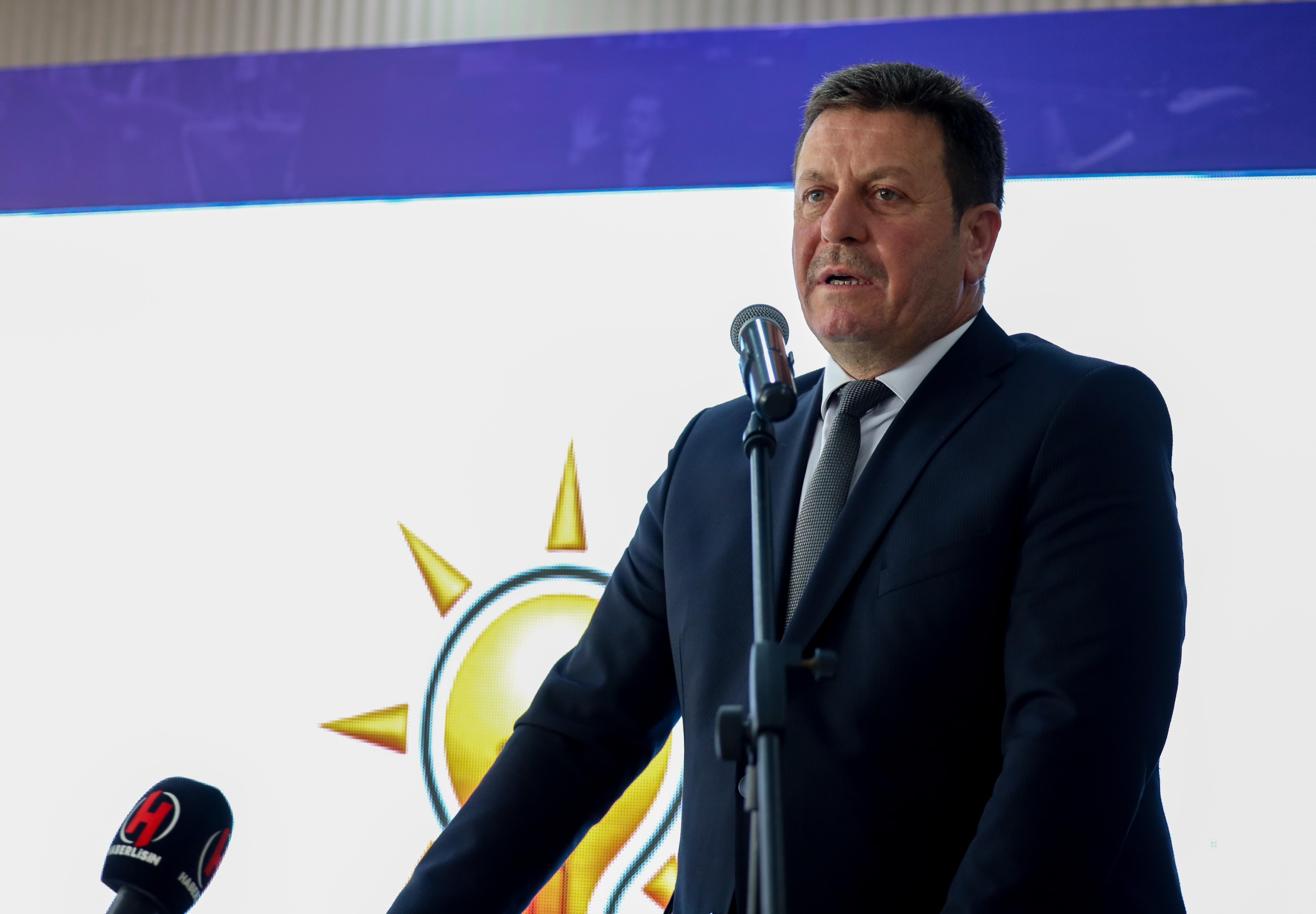 “İnsanımıza yakışır bir Akyazı’yı birlikte inşa ediyoruz”