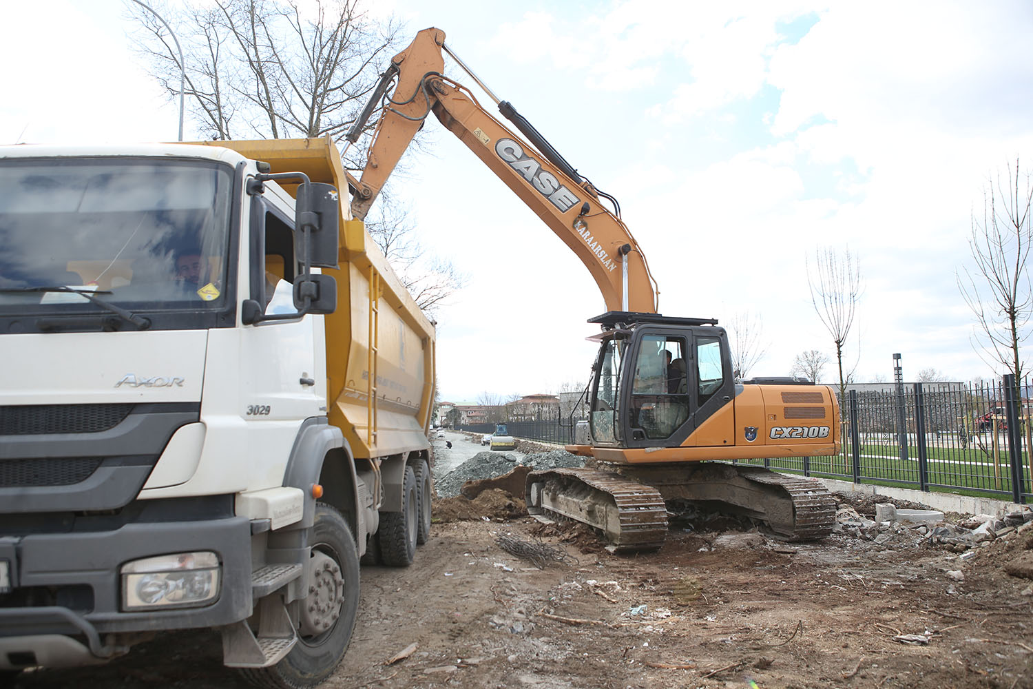 Yazlık Caddesi’nde duble yol çalışmaları başladı