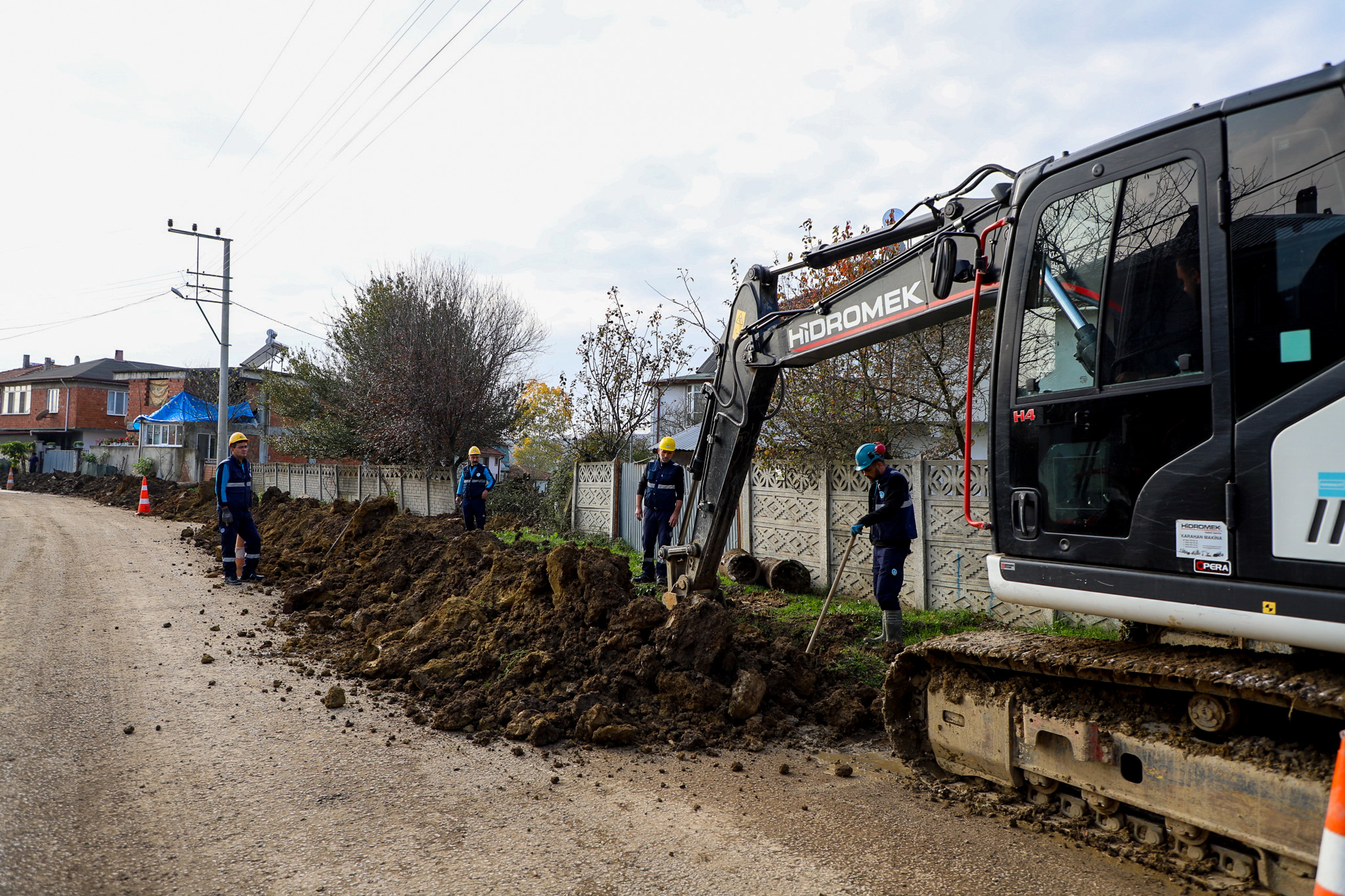 Bakırlı Mahallesi’nin 2 bin 500 metrelik içme suyu hattı yenileniyor