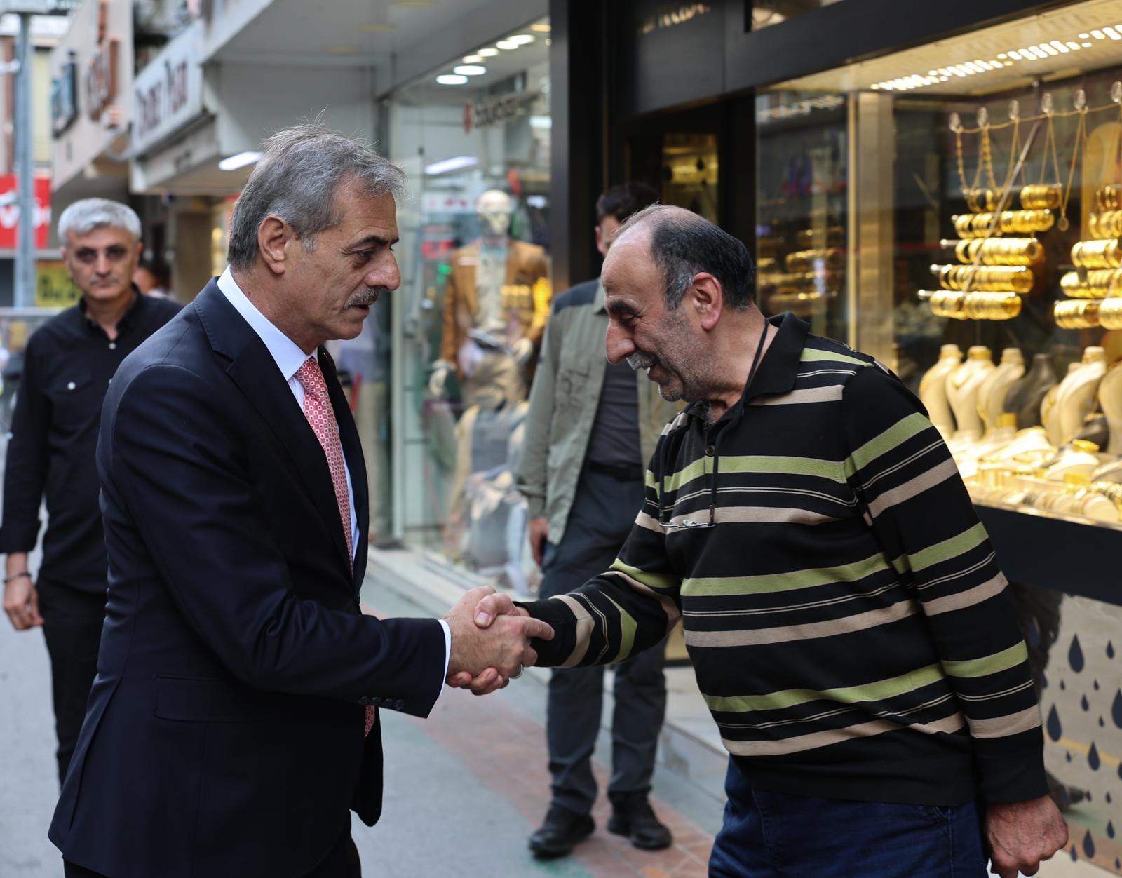 “Şehrimizin hafızası olan esnaflarımızla bir ve beraber olmaya devam edeceğiz”