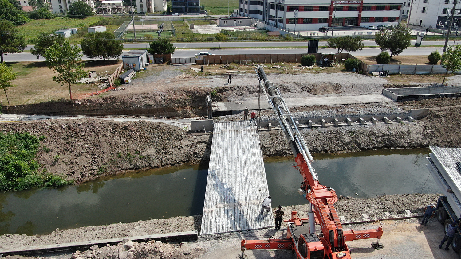 Alternatif yol projesinde köprü tamamlanıyor