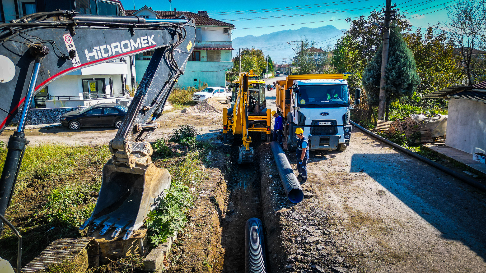 Akyazı Cumhuriyet Mahallesi’ne bin 300 metrelik güçlü altyapı dokunuşu