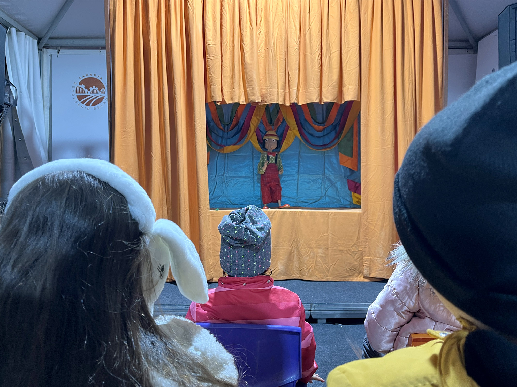 Ramazan Sokağı’nda minikleri kahkahaya boğan gösteri