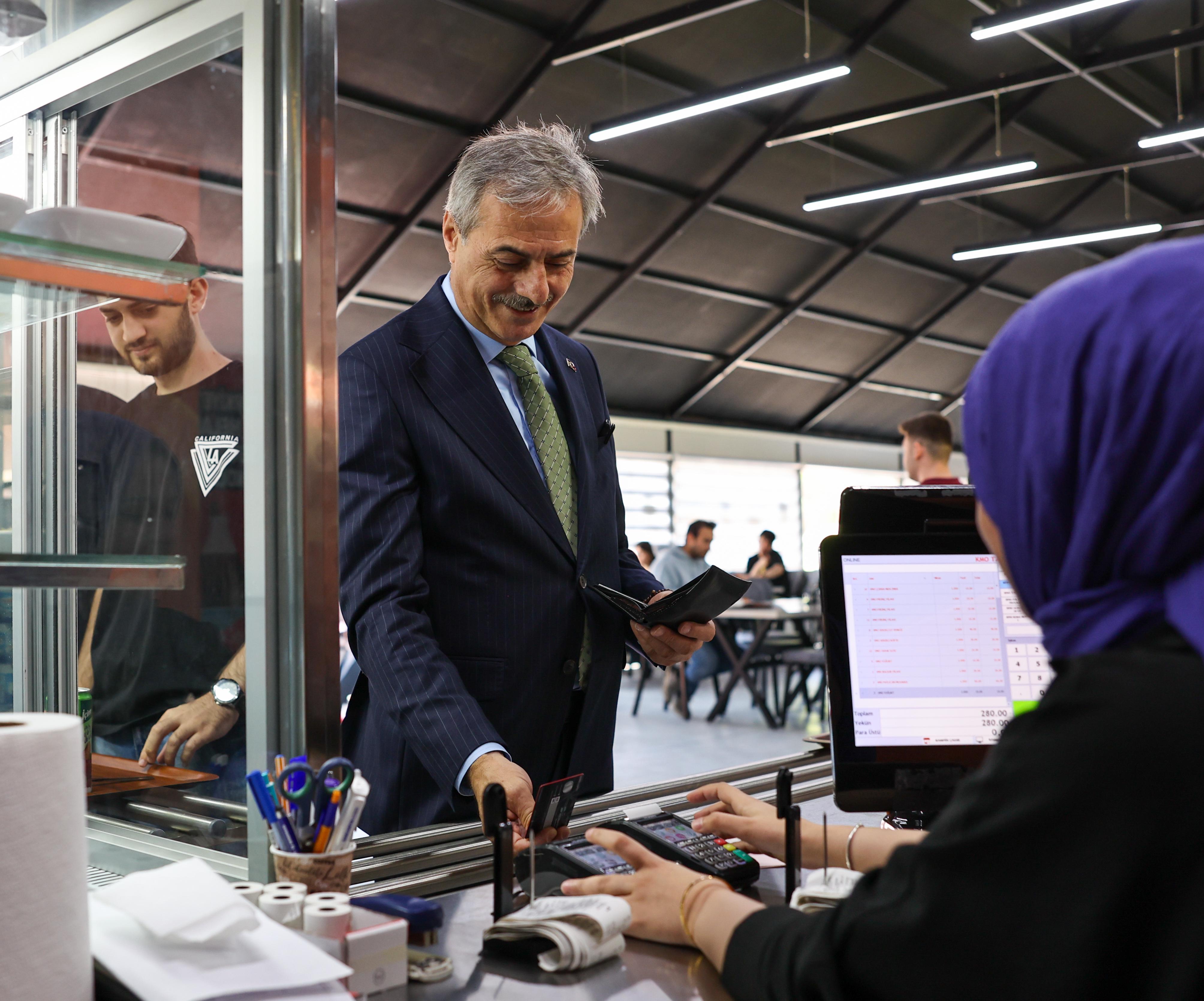 “Milletimize ve memleketimize hizmet sorumluluğu ile hareket ediyoruz”