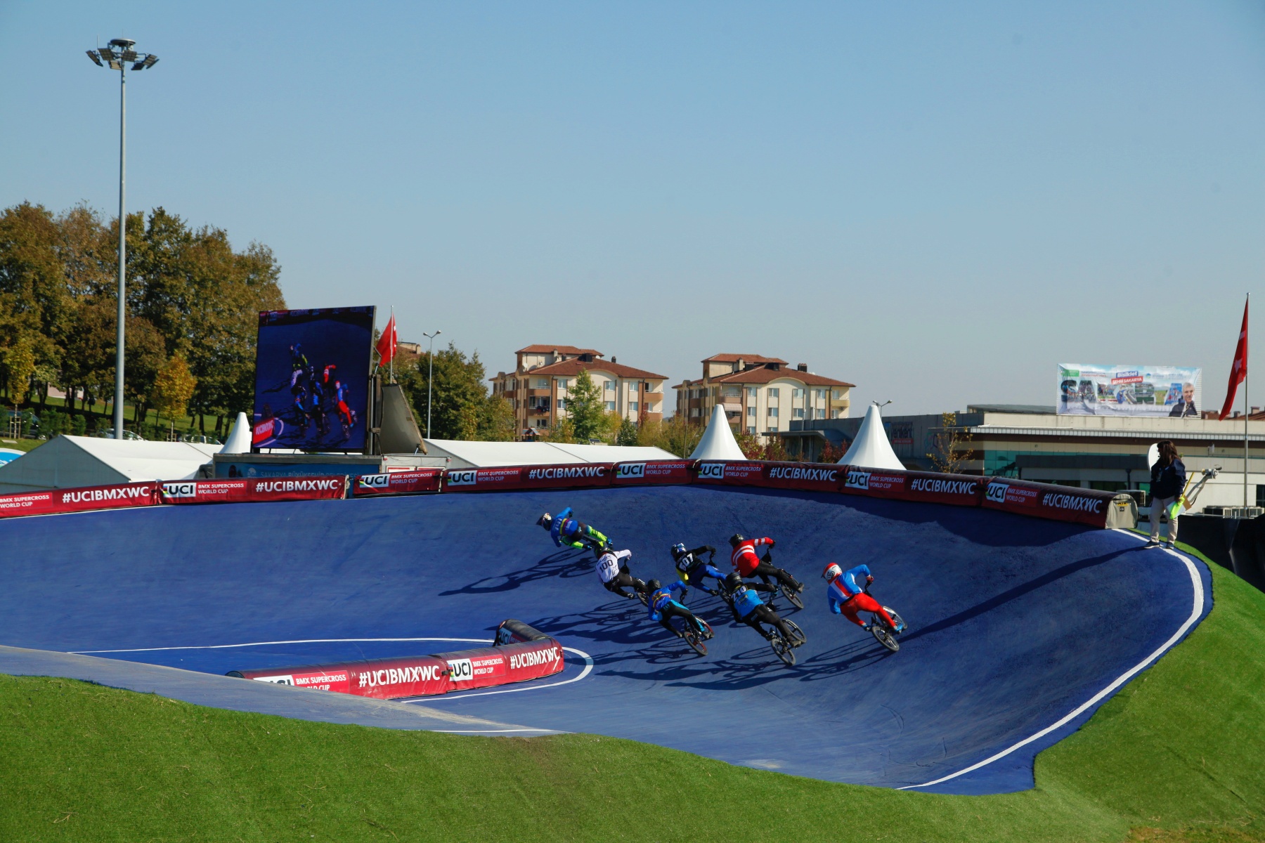 Türkiye’de bir ilk: BMX Dünya Kupası’nda kıyasıya mücadele başladı