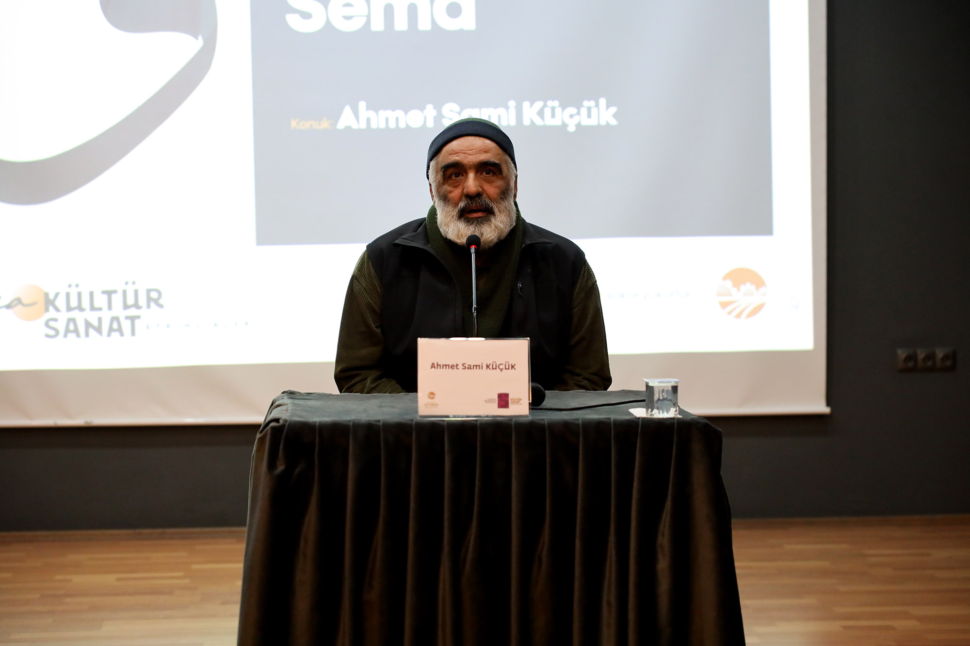 “Sema bir gösteri değil, Mevlevilerin zikridir”