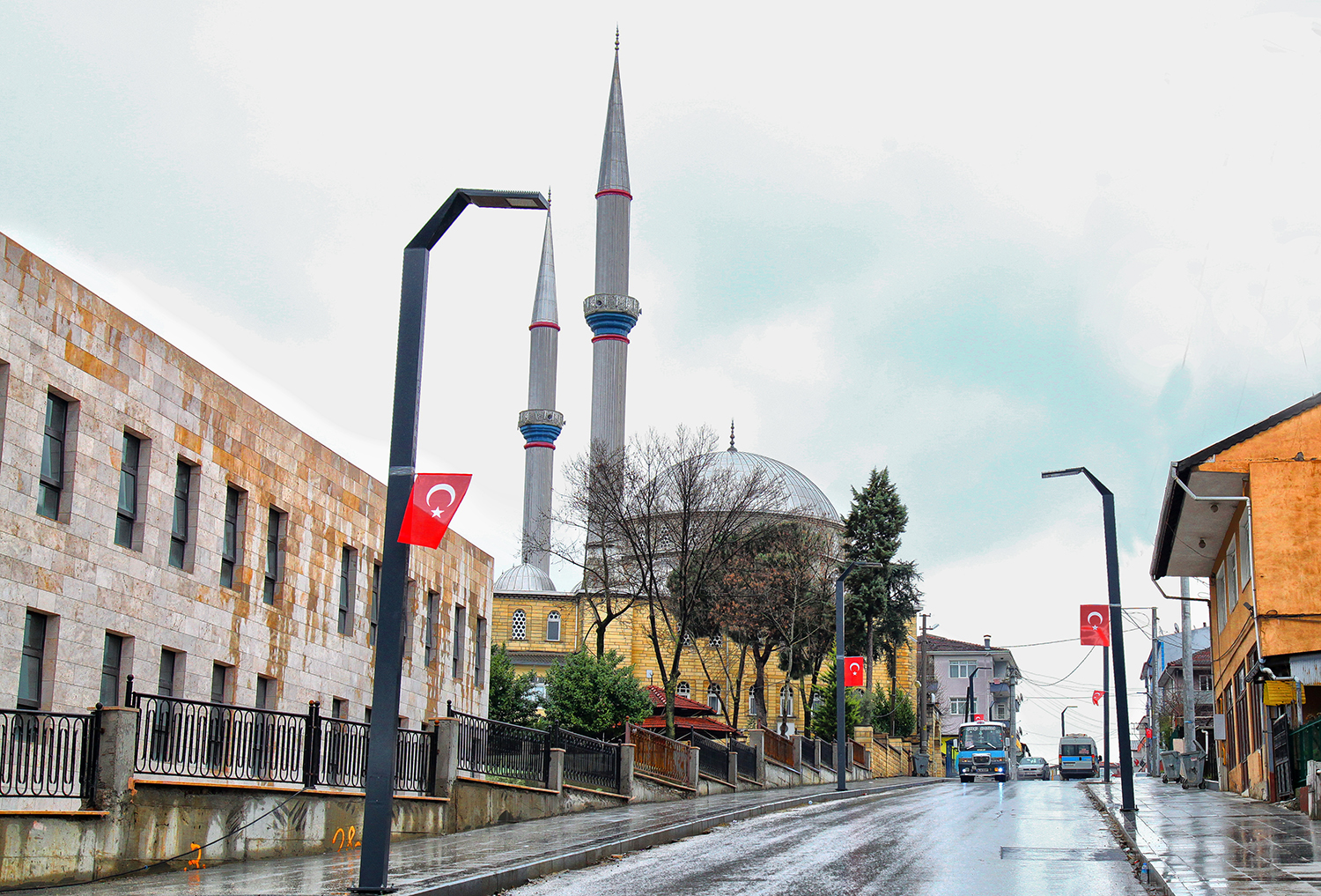 Hızırtepe Cevat Ayhan Caddesi yenilendi