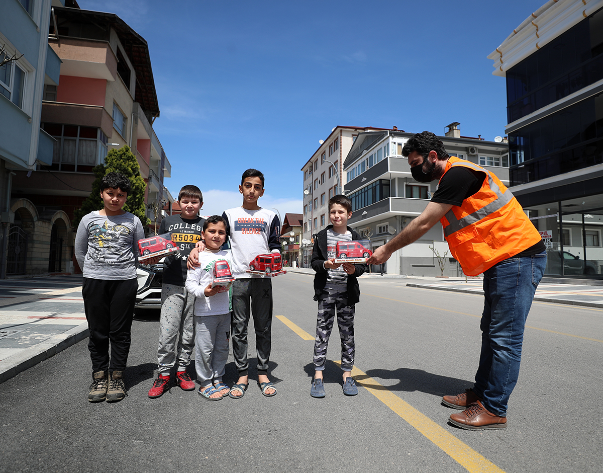 Büyükşehir’den çocuklara bayram hediyesi