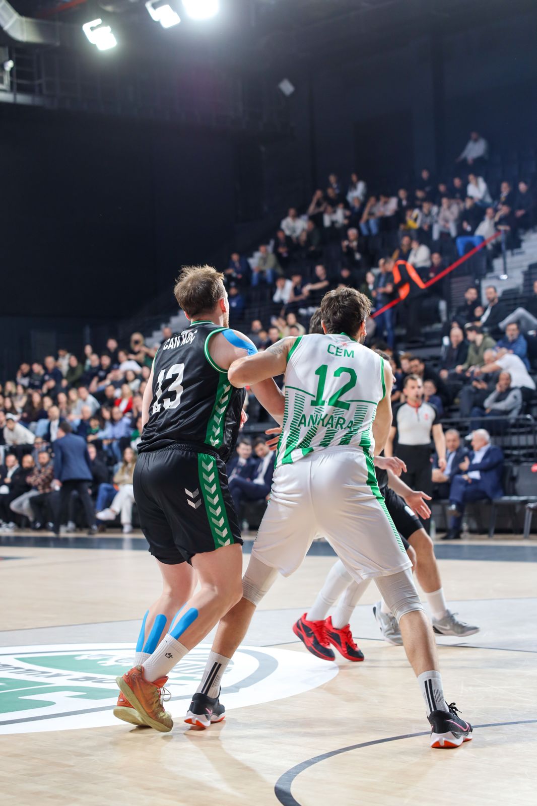 Şampiyon Büyükşehir Basketbol!