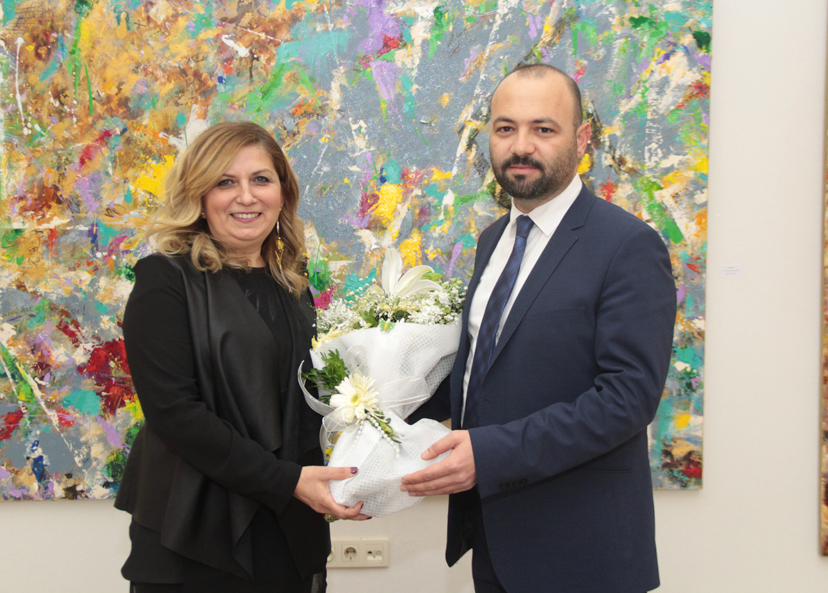 Resim ve Gravürler Galeri’de