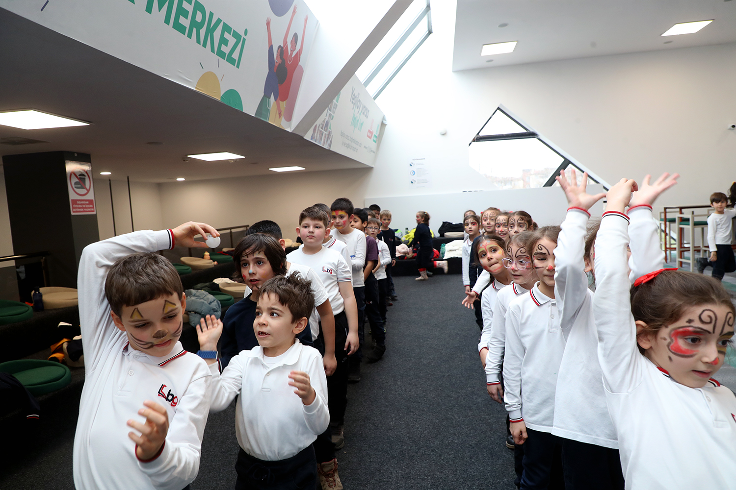 Sakarya’nın minikleri ‘bağımlılık’ tehlikesini oyunlar eşliğinde öğrendi