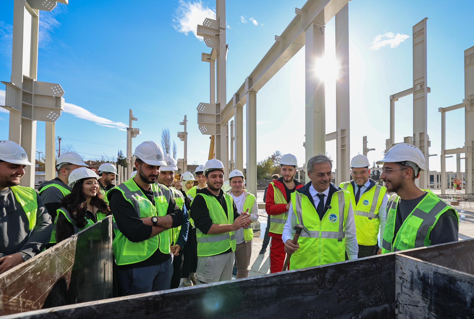 Büyükşehir 2025’te yüz binlere dokundu: 259 bin çağrı, 45 bin ayrı talep…