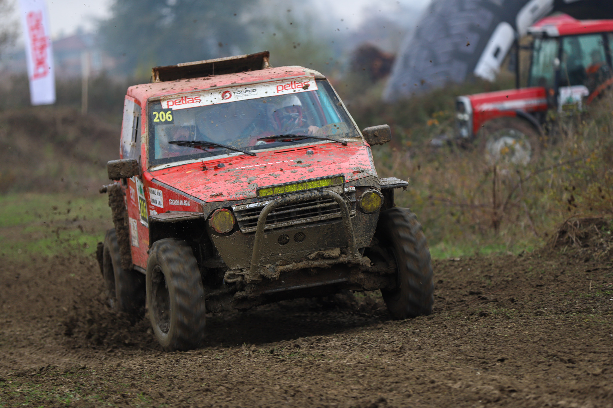 Türkiye Off-Road Şampiyonası Sakarya’da heyecan fırtınası estirdi: 3 gün süren adrenalin, tutku ve heyecan