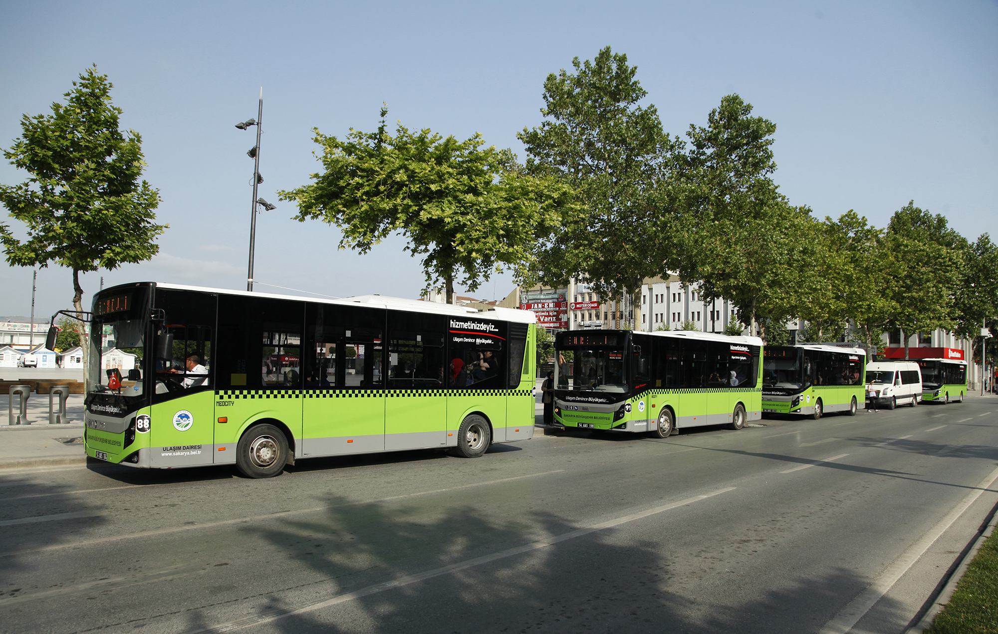 Büyükşehir’le doğada keşif, zirvede unutulmaz bir manzarayla son buldu
