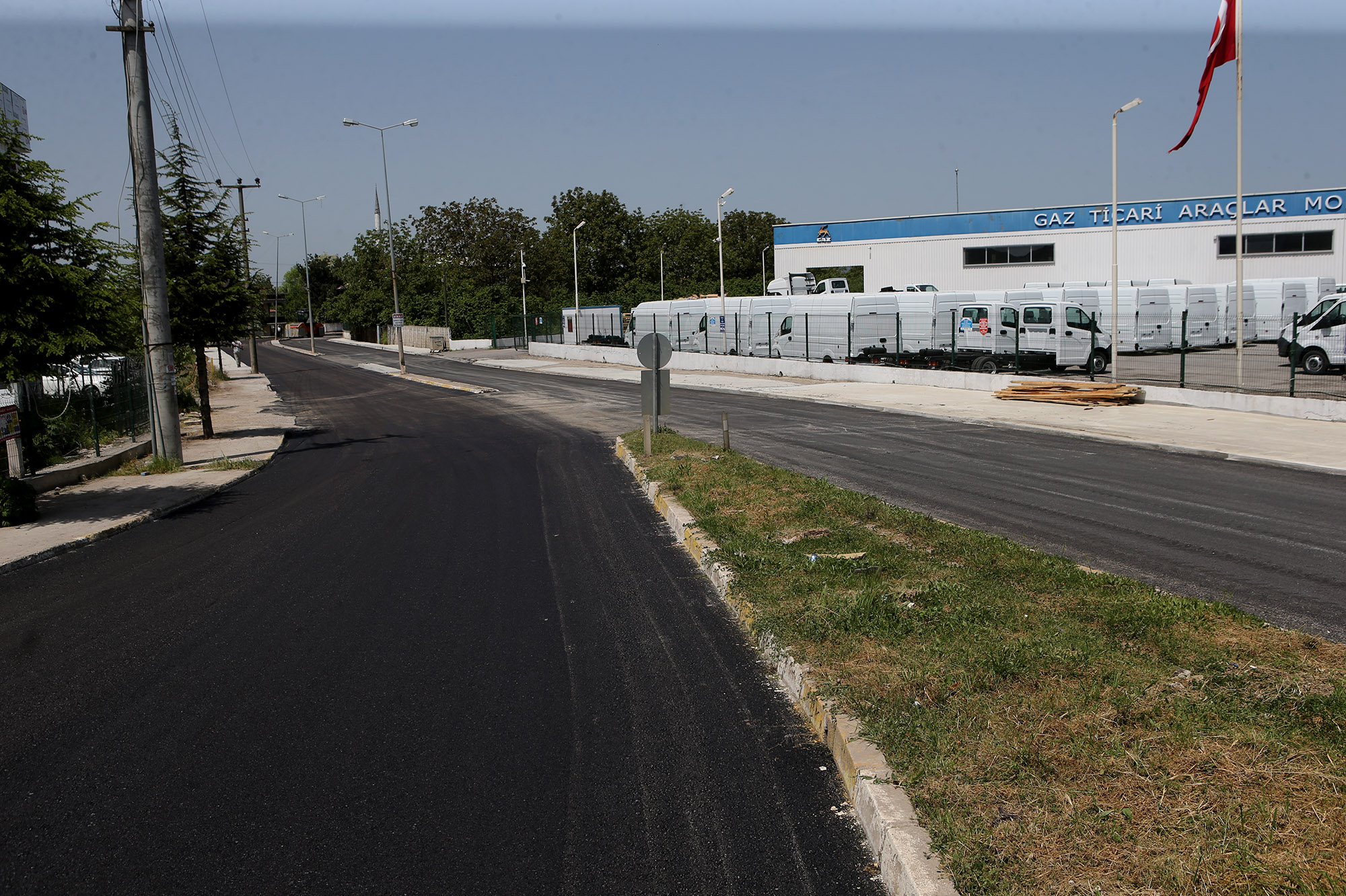 Söğütlü’de asfalt çalışmaları hız kazandı