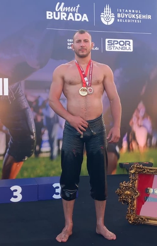 Büyükşehir sporcularından üç ayrı branşta büyük başarı