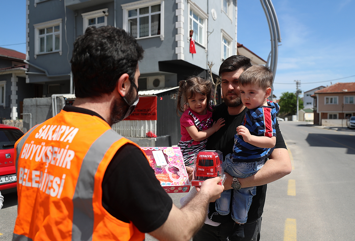 Büyükşehir’den çocuklara bayram hediyesi